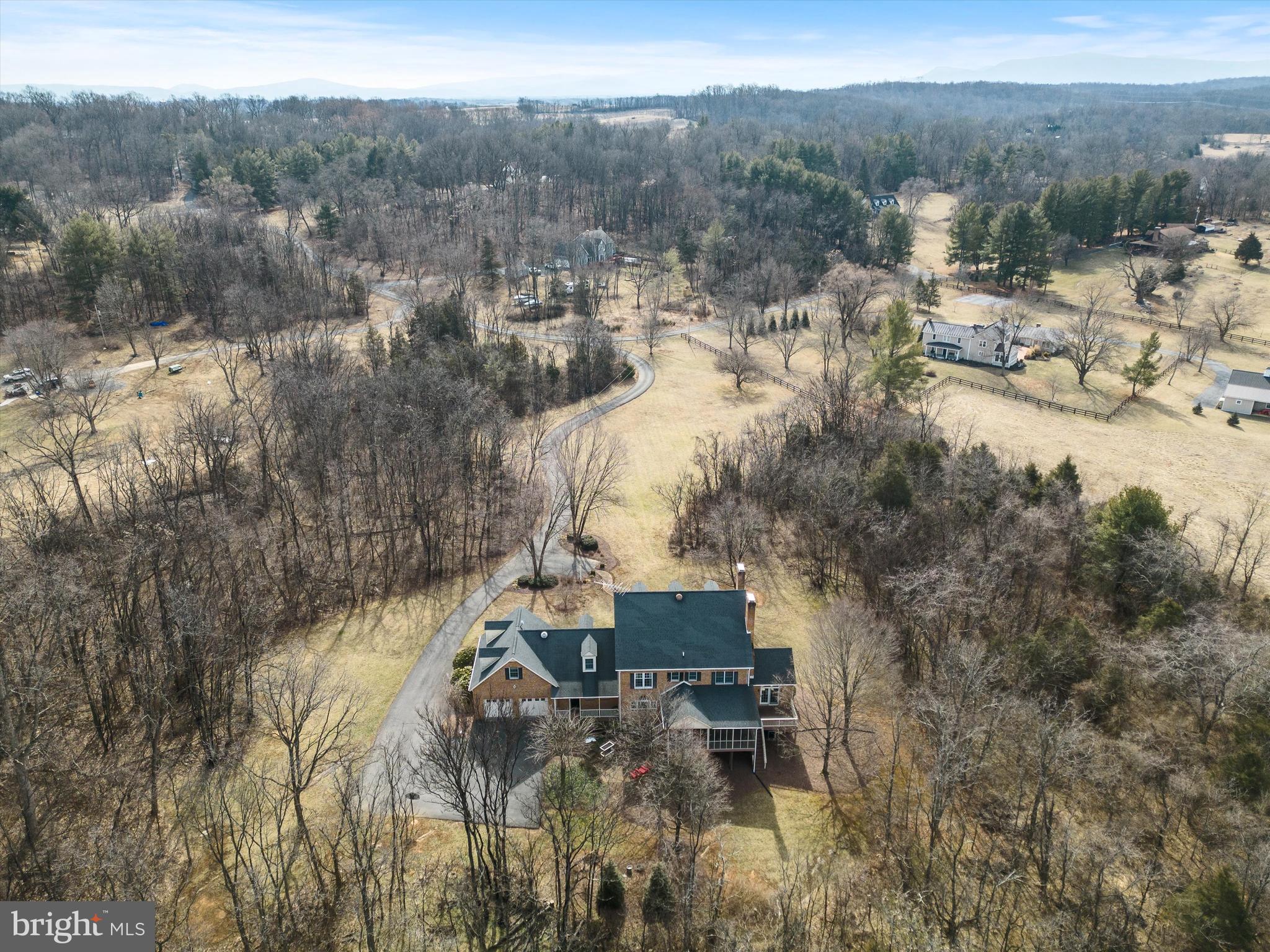 LONGVIEW ACRES - Residential