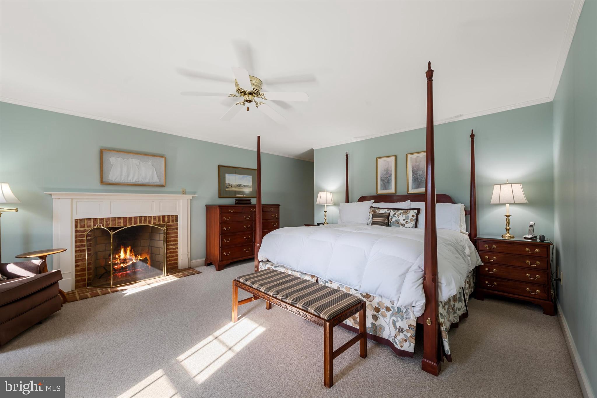 LONGVIEW ACRES - Residential