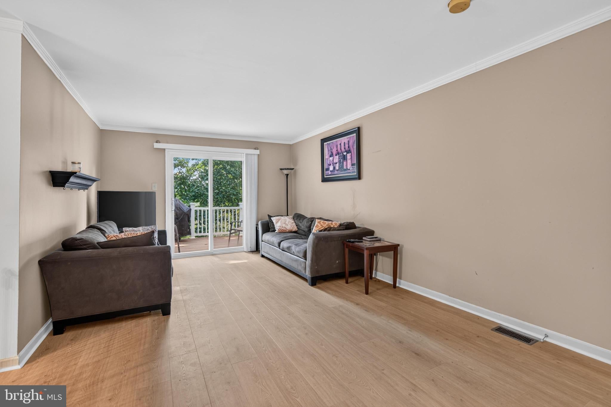 42 PINCKNEY DRIVE
