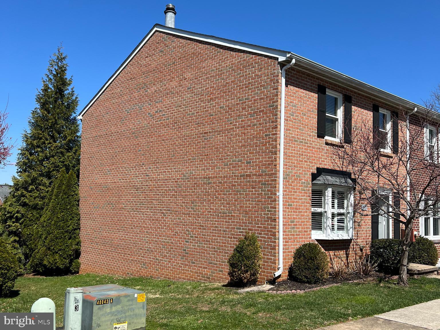 OLD FIELDS - Residential