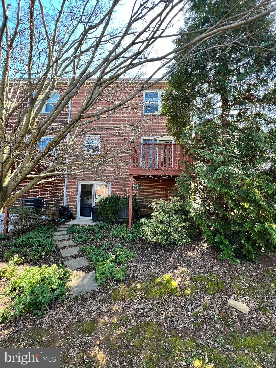 OLD FIELDS - Residential