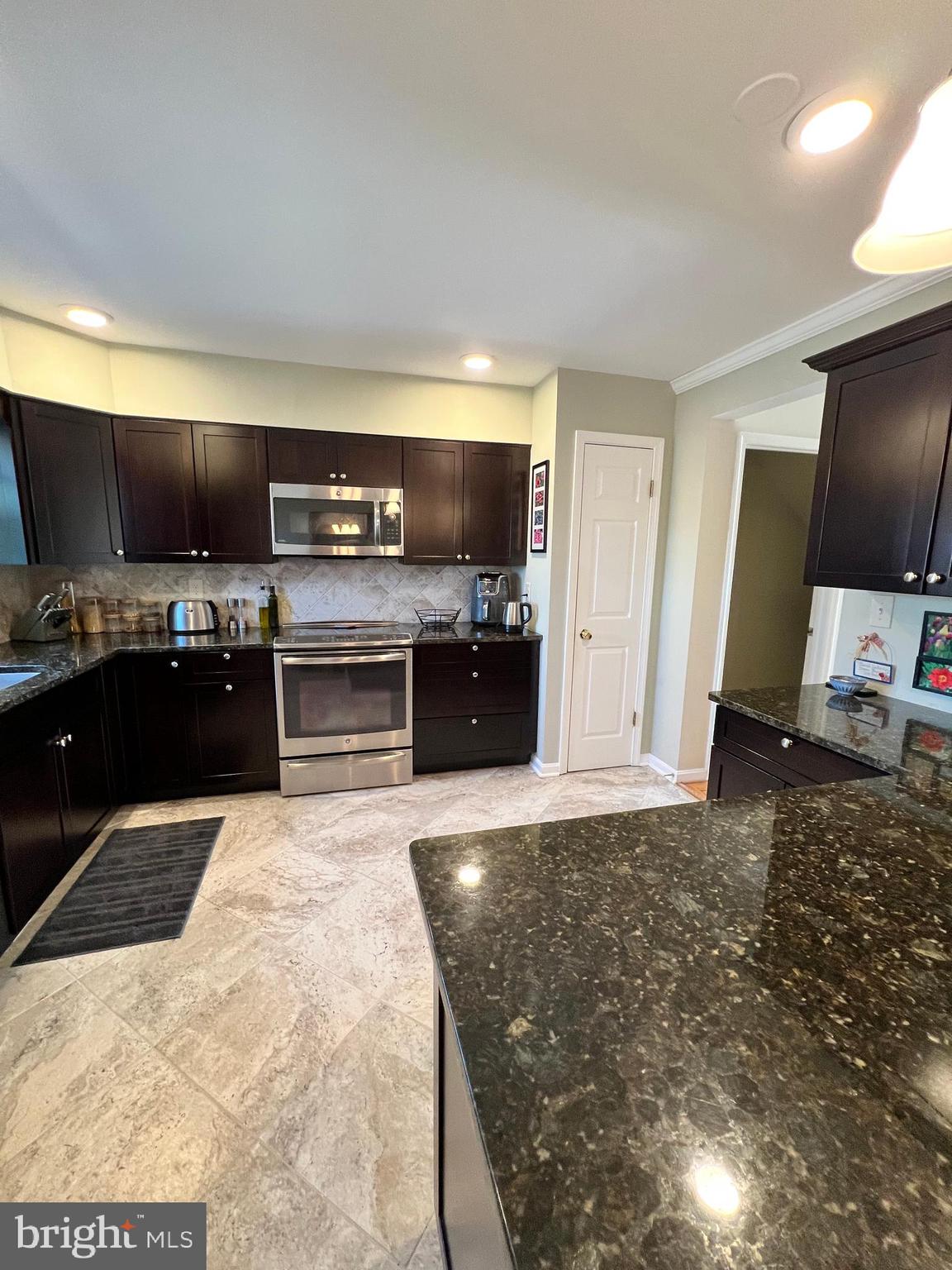 OLD FIELDS - Residential