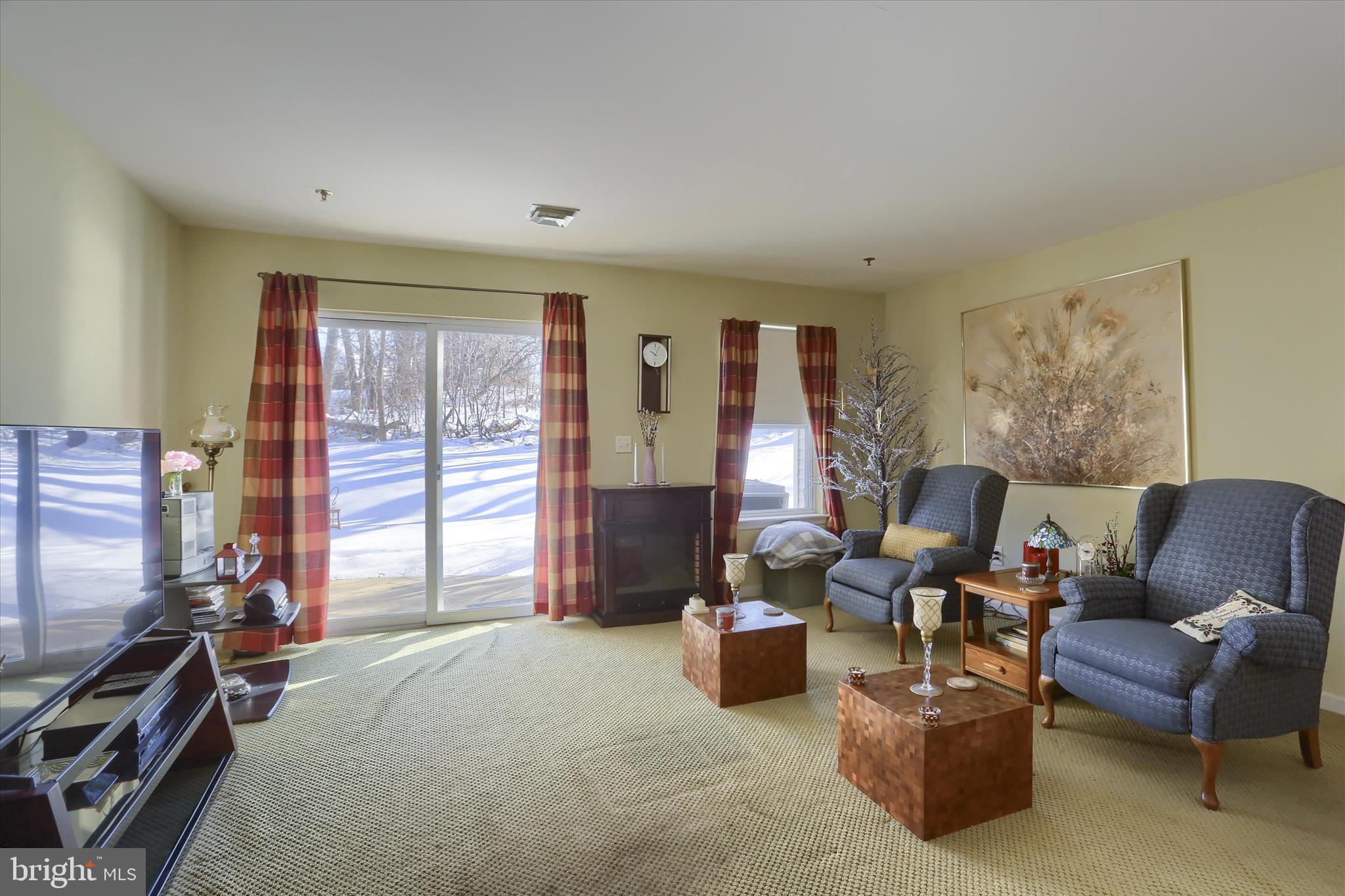 MEADOWRIDGE - Residential