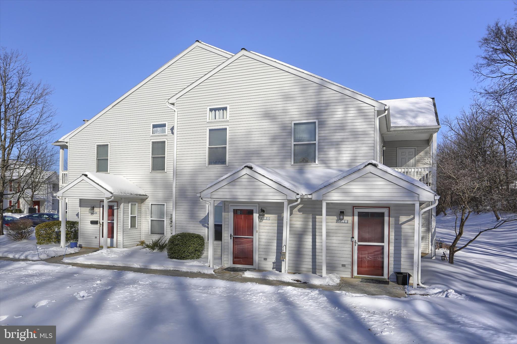 5809 HIDDEN LAKE DRIVE D