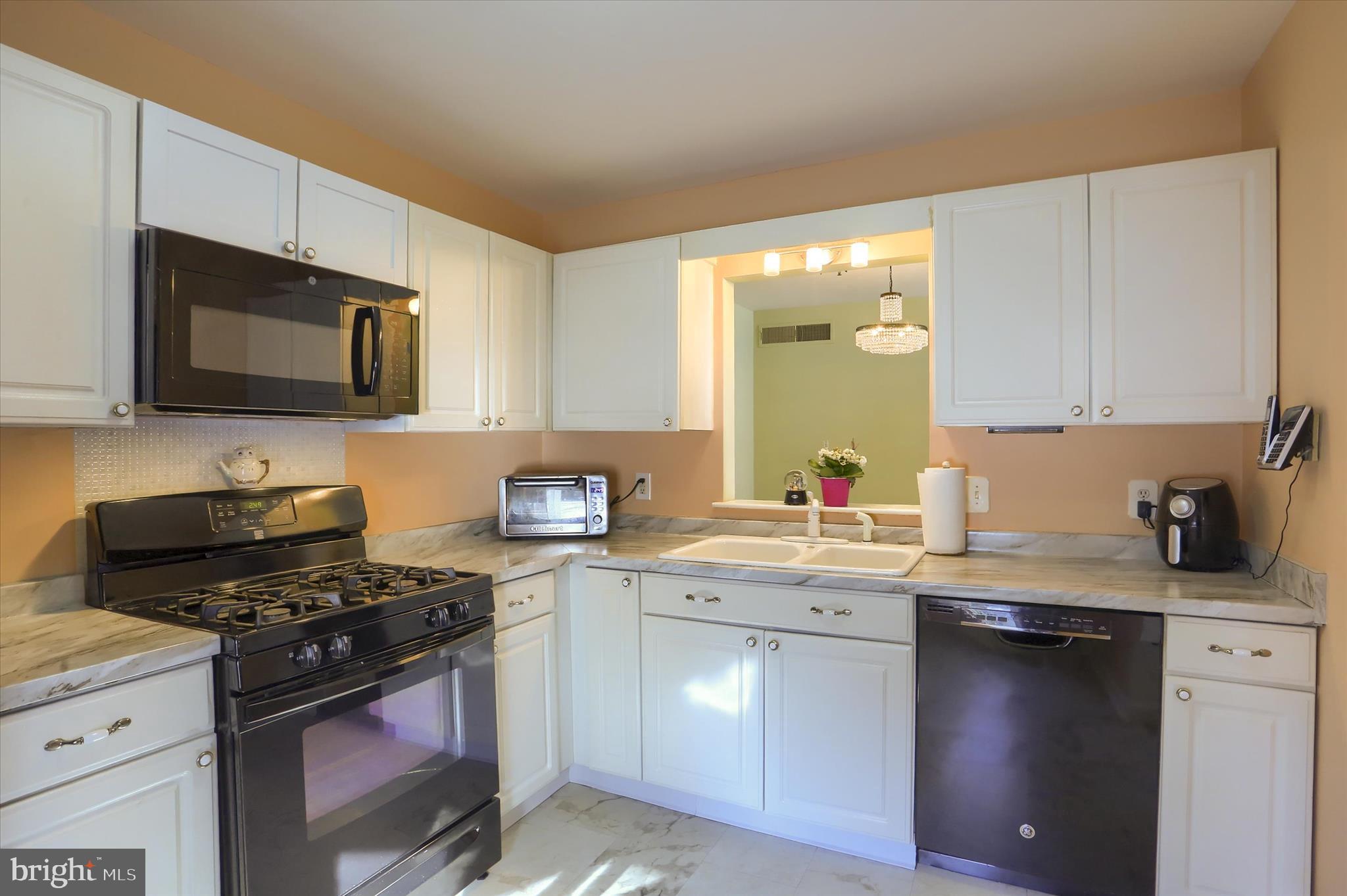 MEADOWRIDGE - Residential