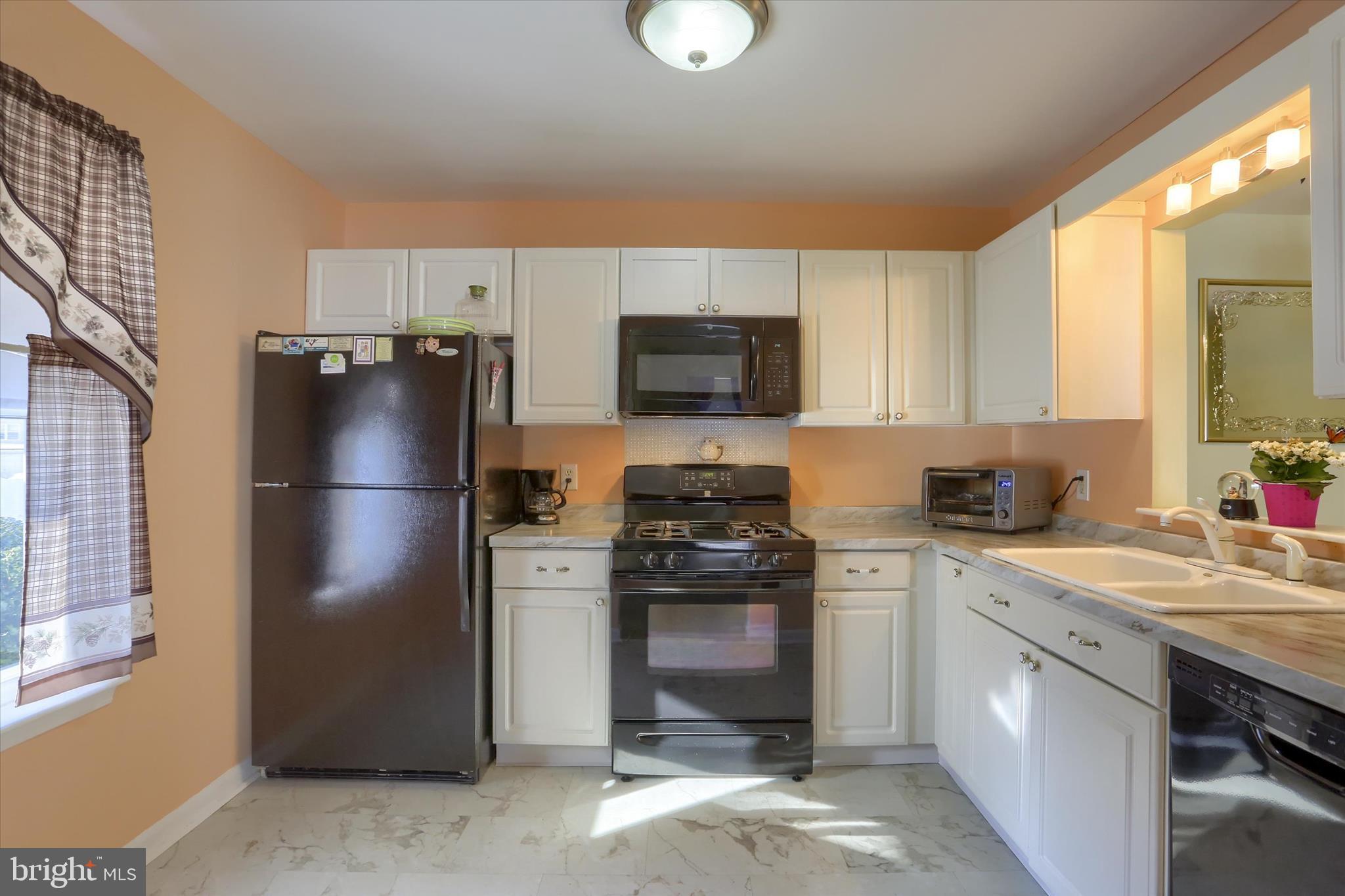 MEADOWRIDGE - Residential