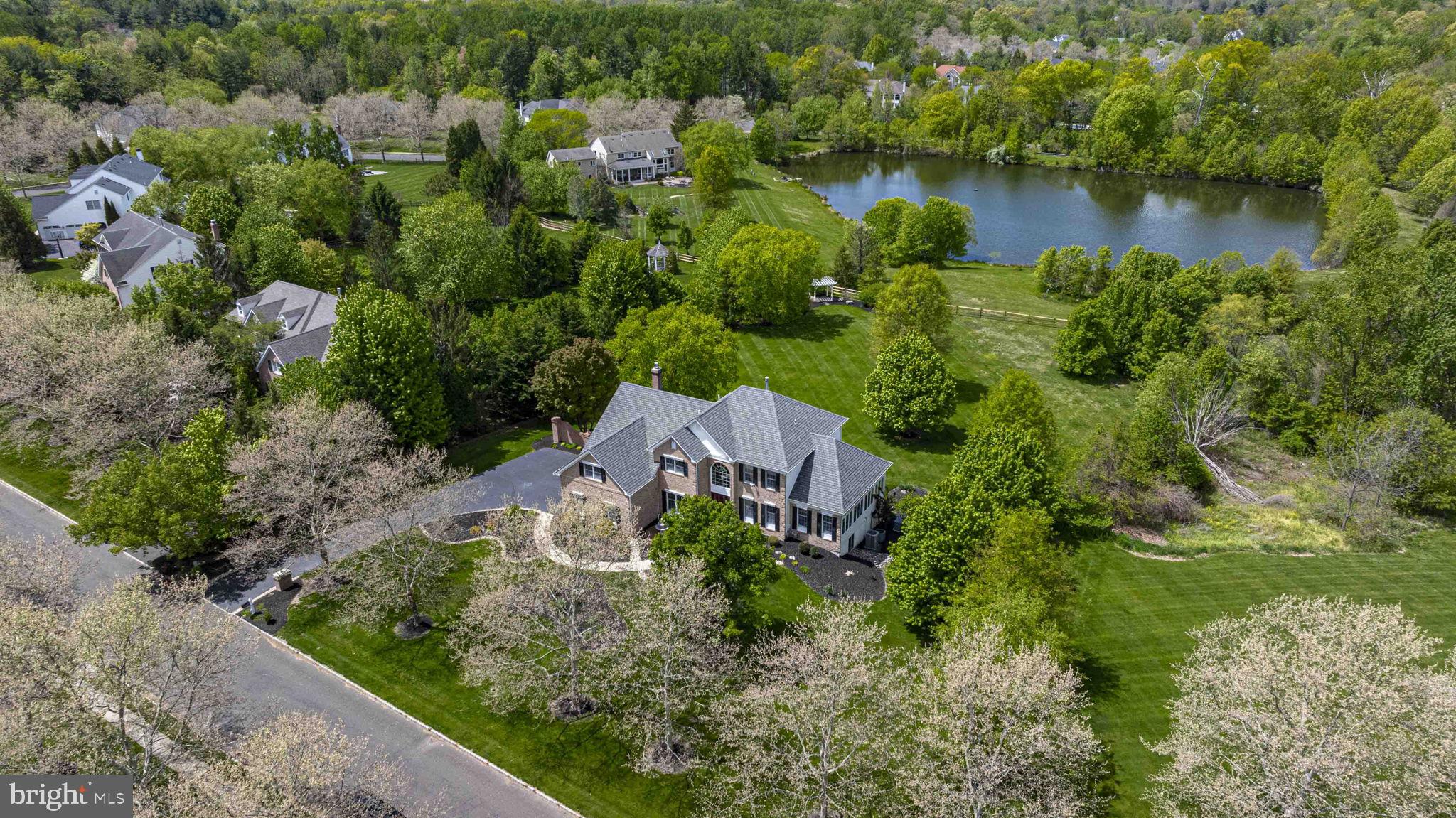 BUCKINGHAM WOODS - Residential
