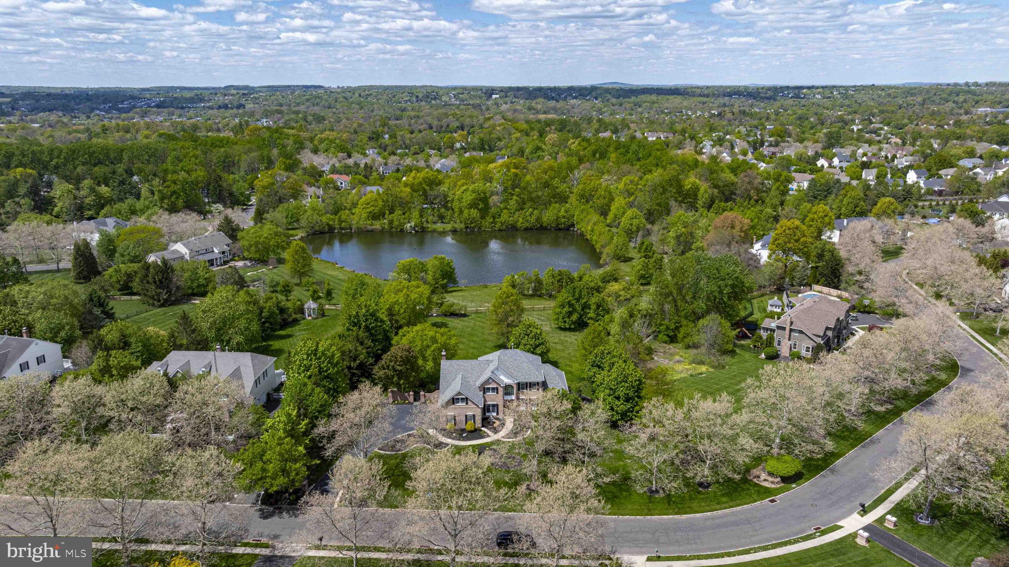 BUCKINGHAM WOODS - Residential