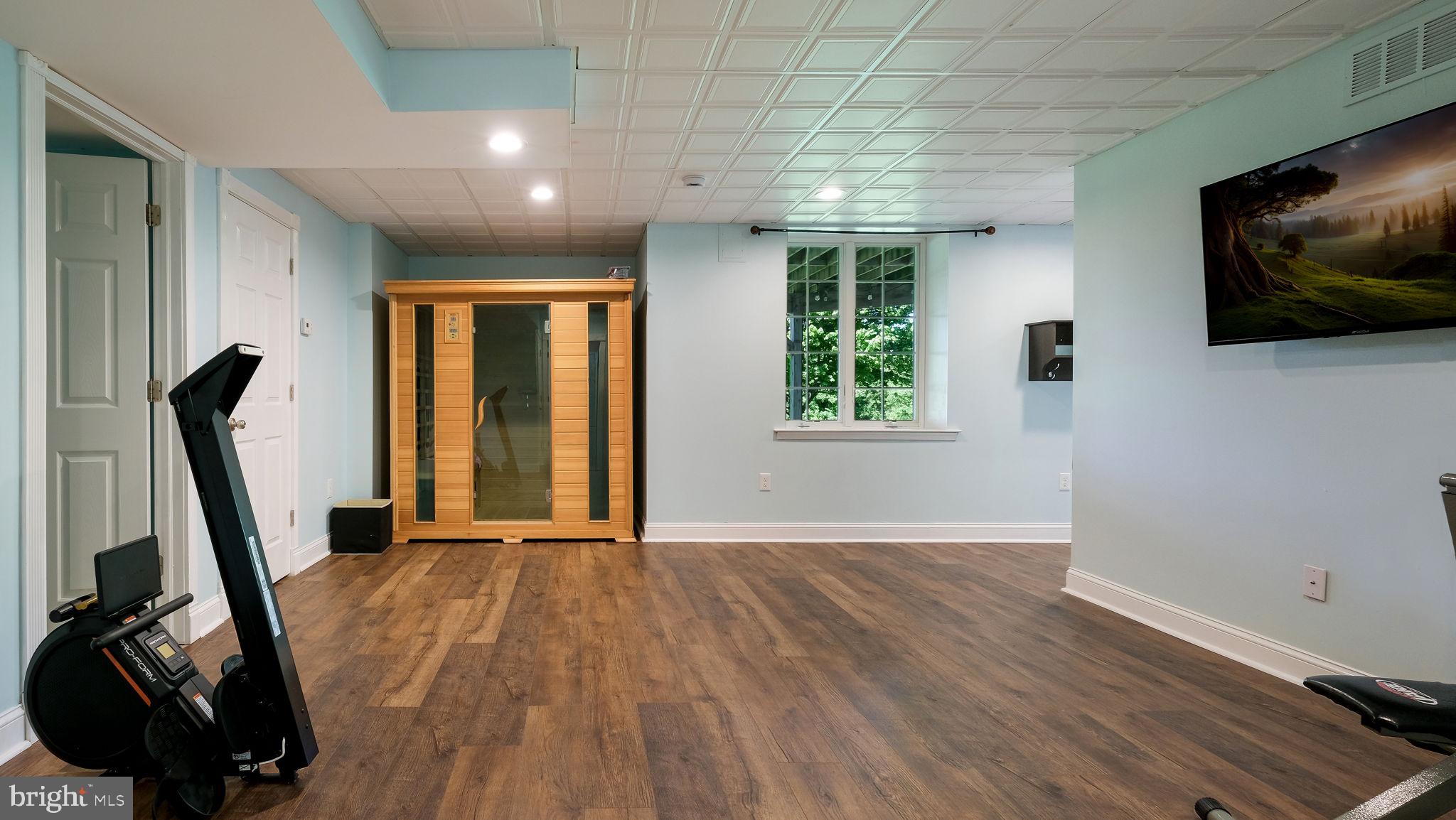 BUCKINGHAM WOODS - Residential