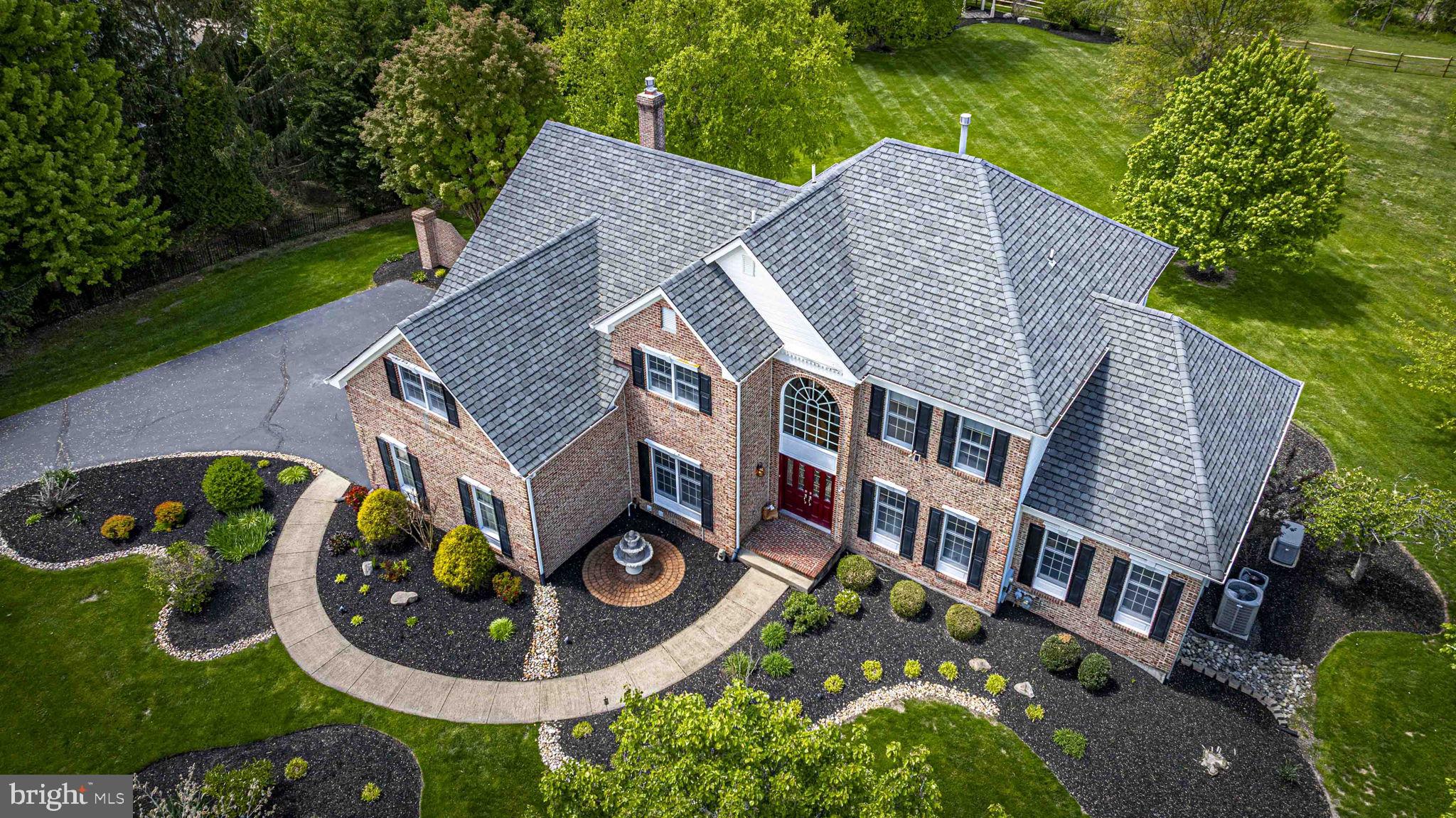 4710 FROST LANE
