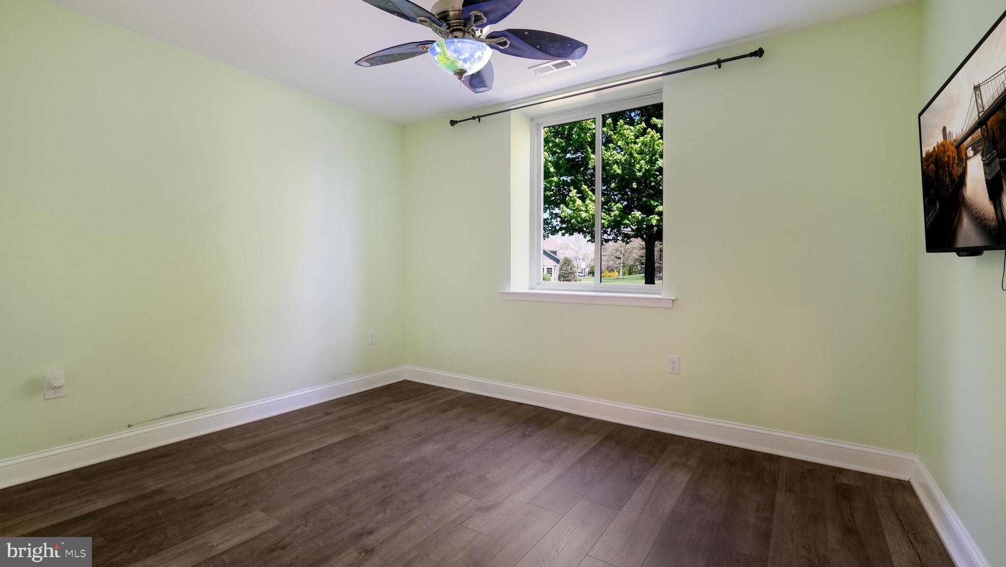 BUCKINGHAM WOODS - Residential