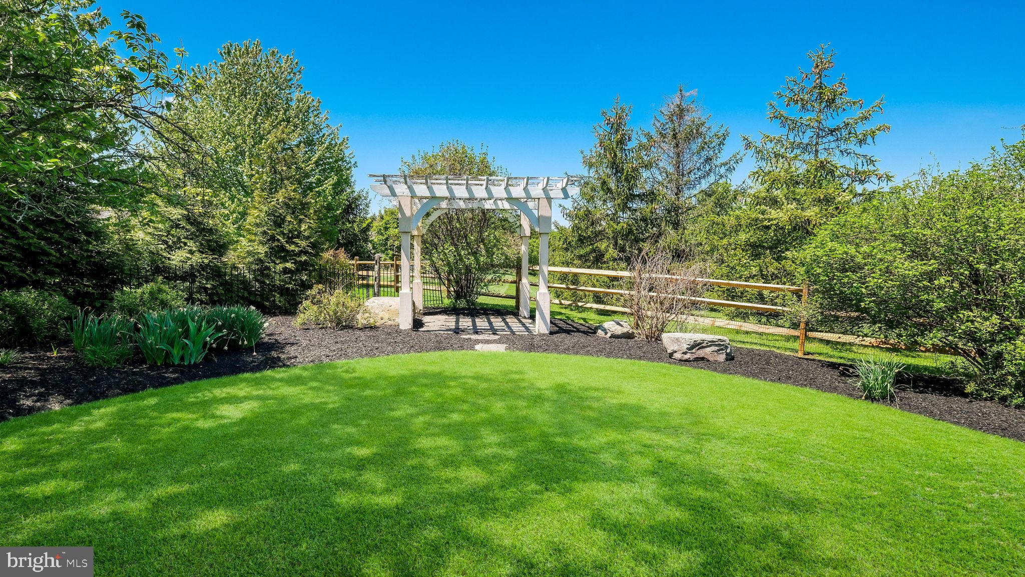 BUCKINGHAM WOODS - Residential