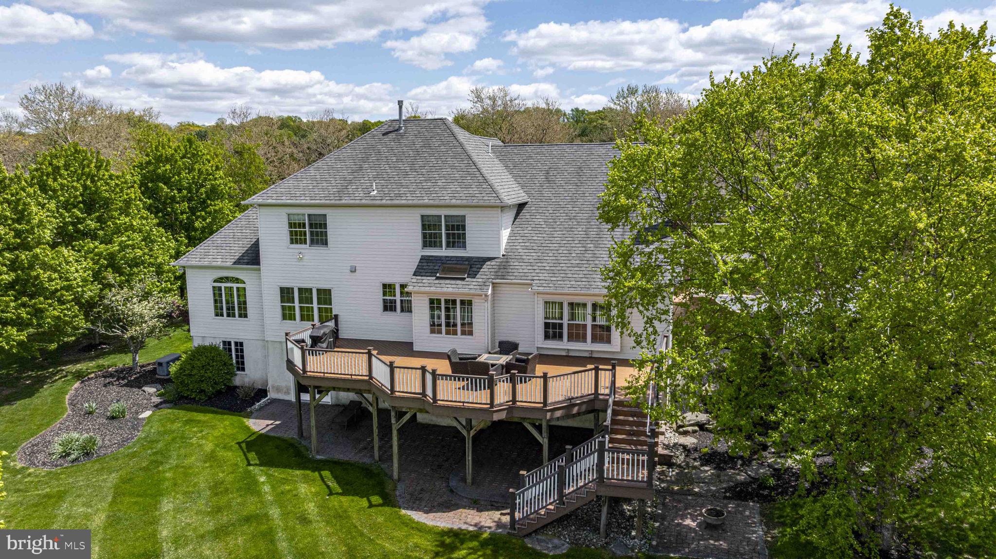 BUCKINGHAM WOODS - Residential