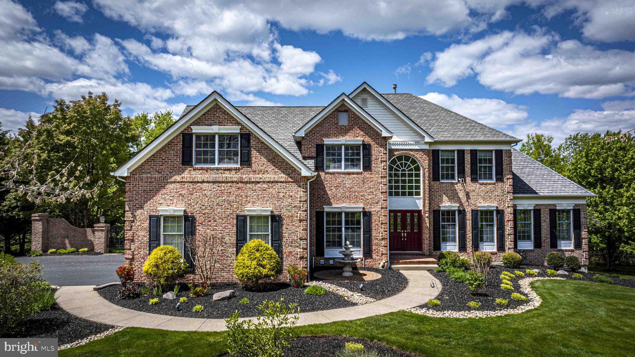 BUCKINGHAM WOODS - Residential