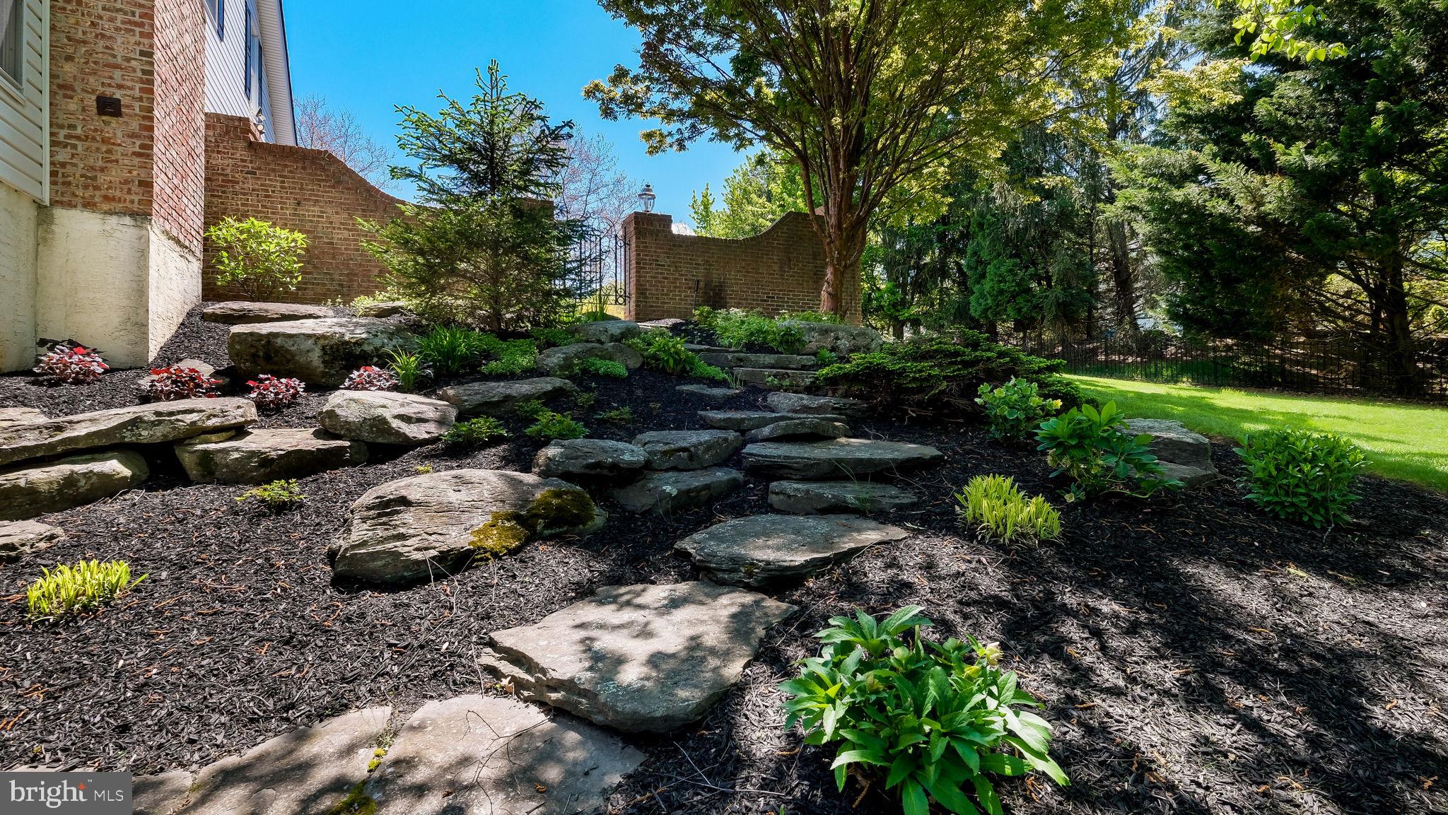 BUCKINGHAM WOODS - Residential