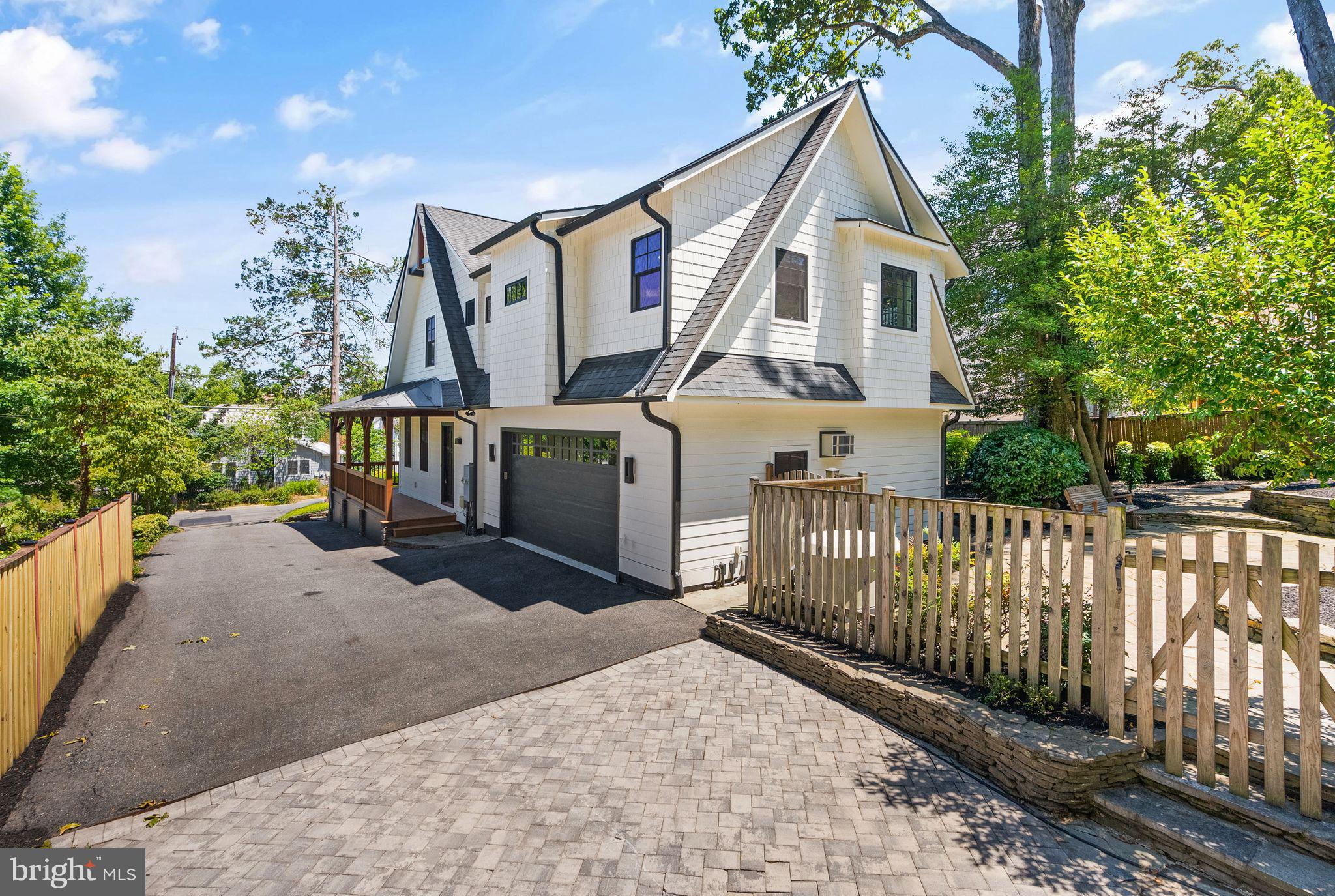 LYON PARK - Residential