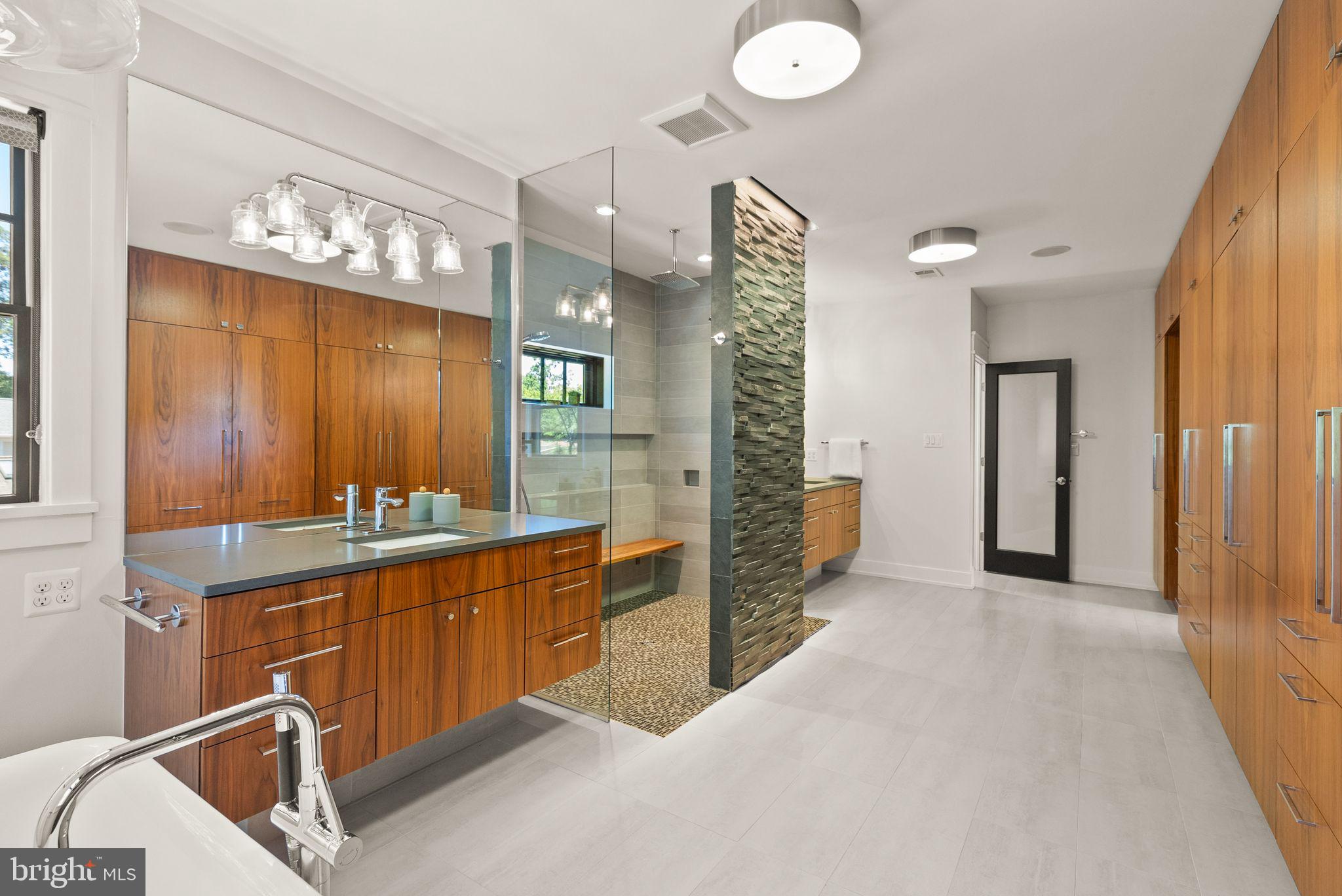 LYON PARK - Residential