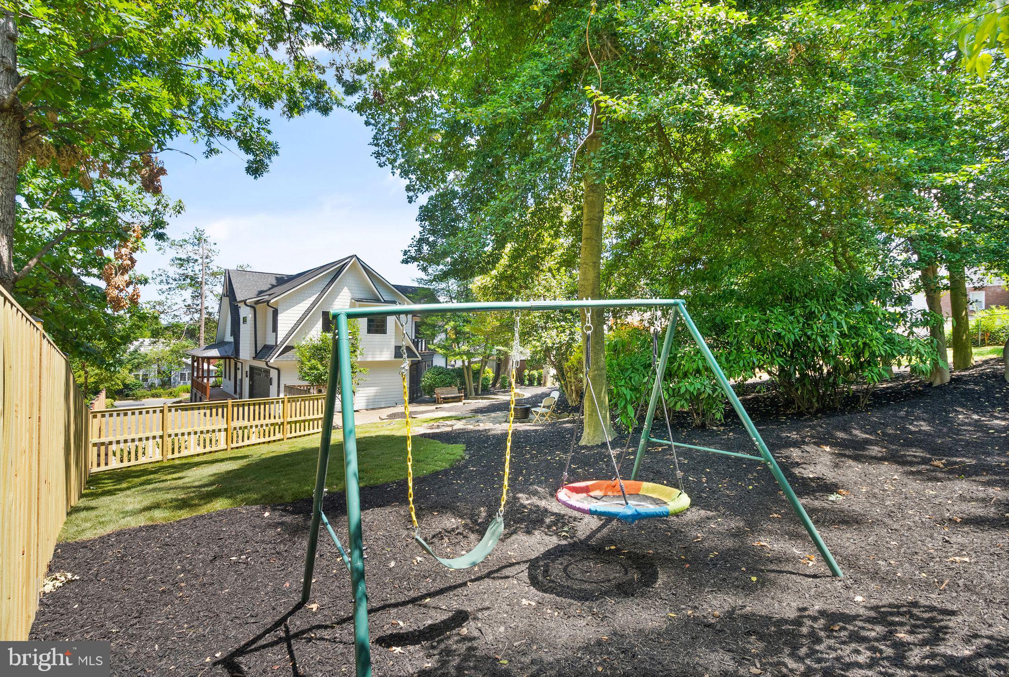 LYON PARK - Residential