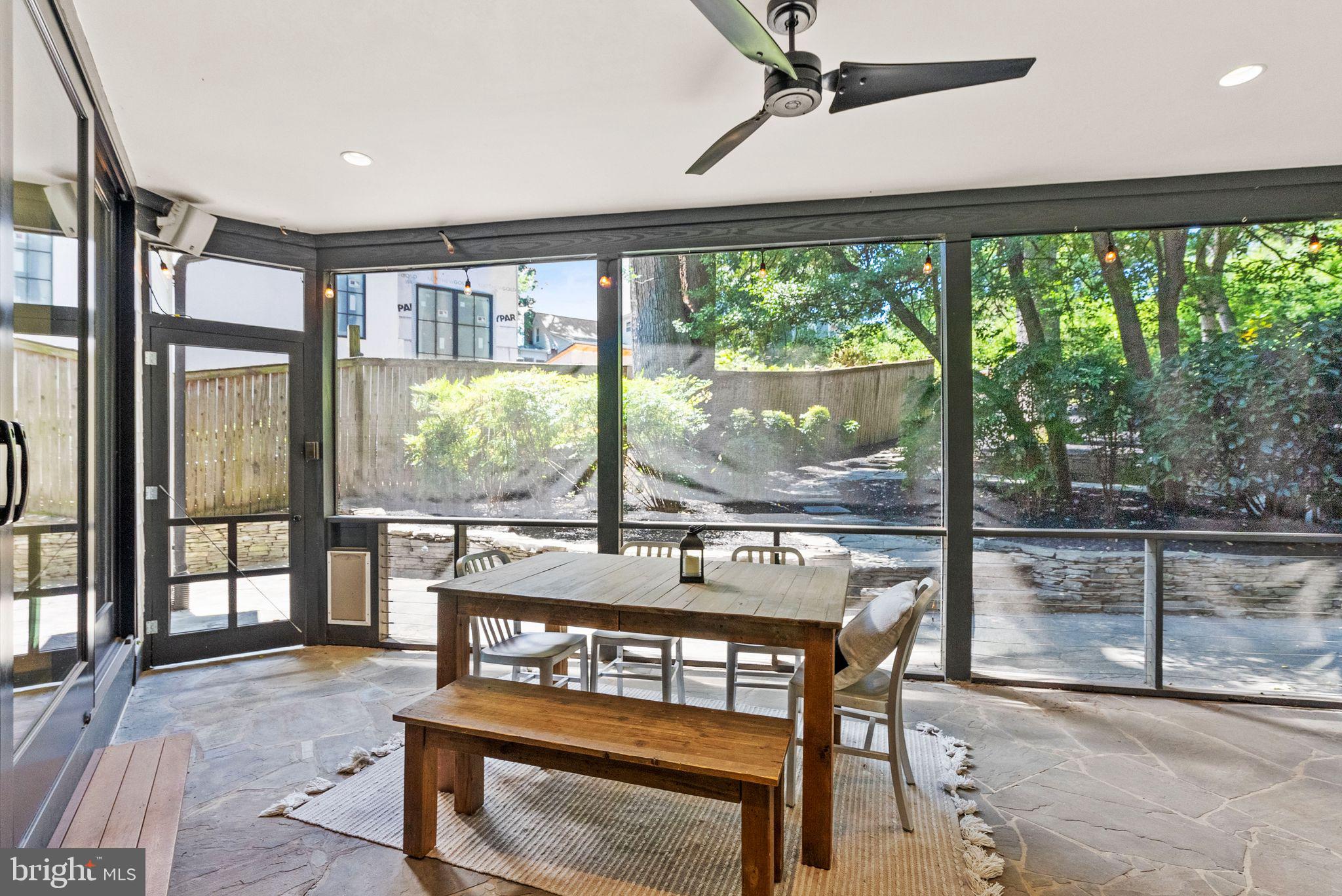 LYON PARK - Residential