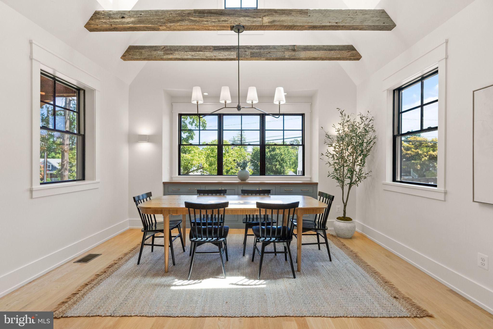 LYON PARK - Residential