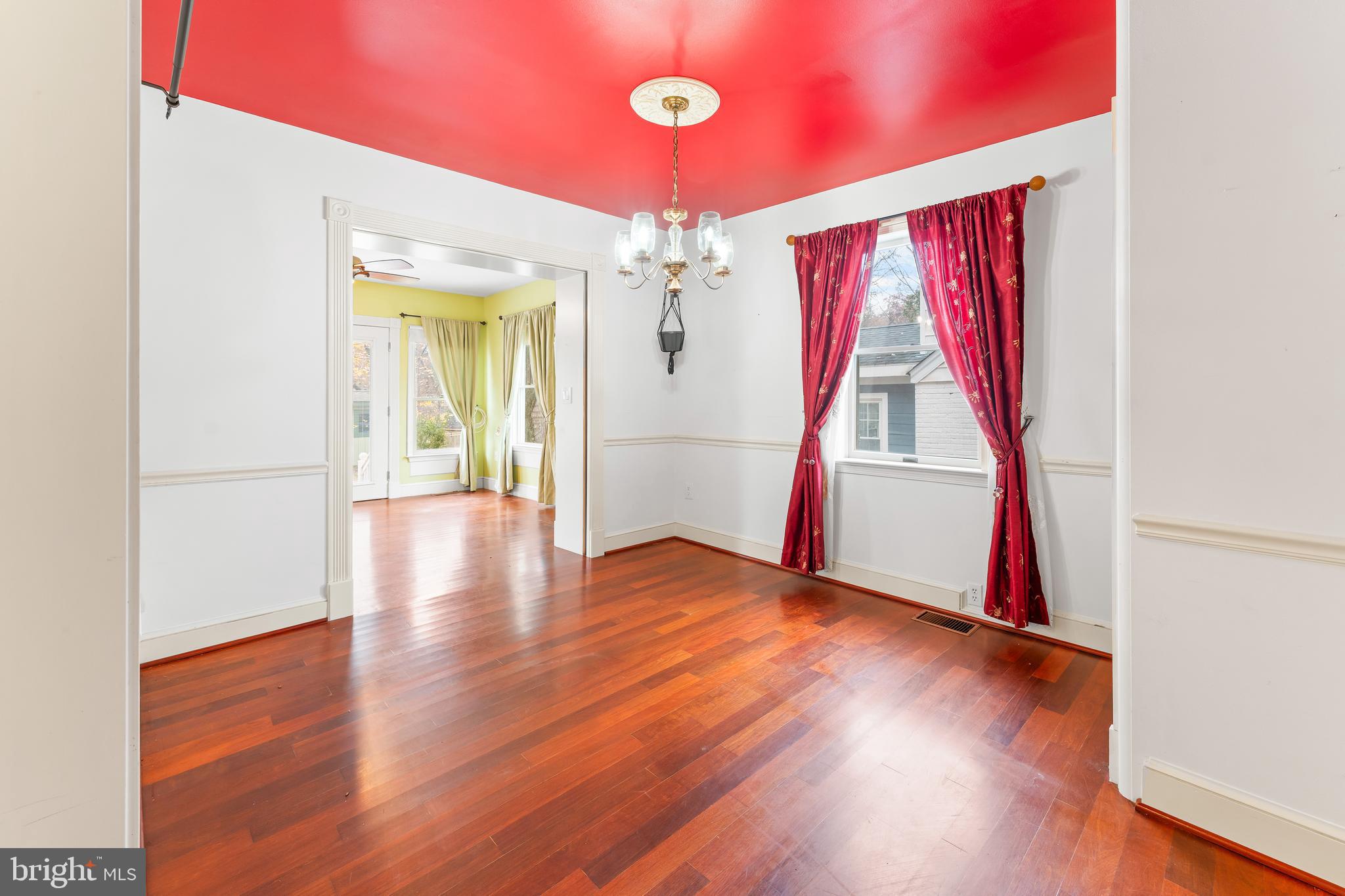 HYATTSVILLE HILLS - Residential