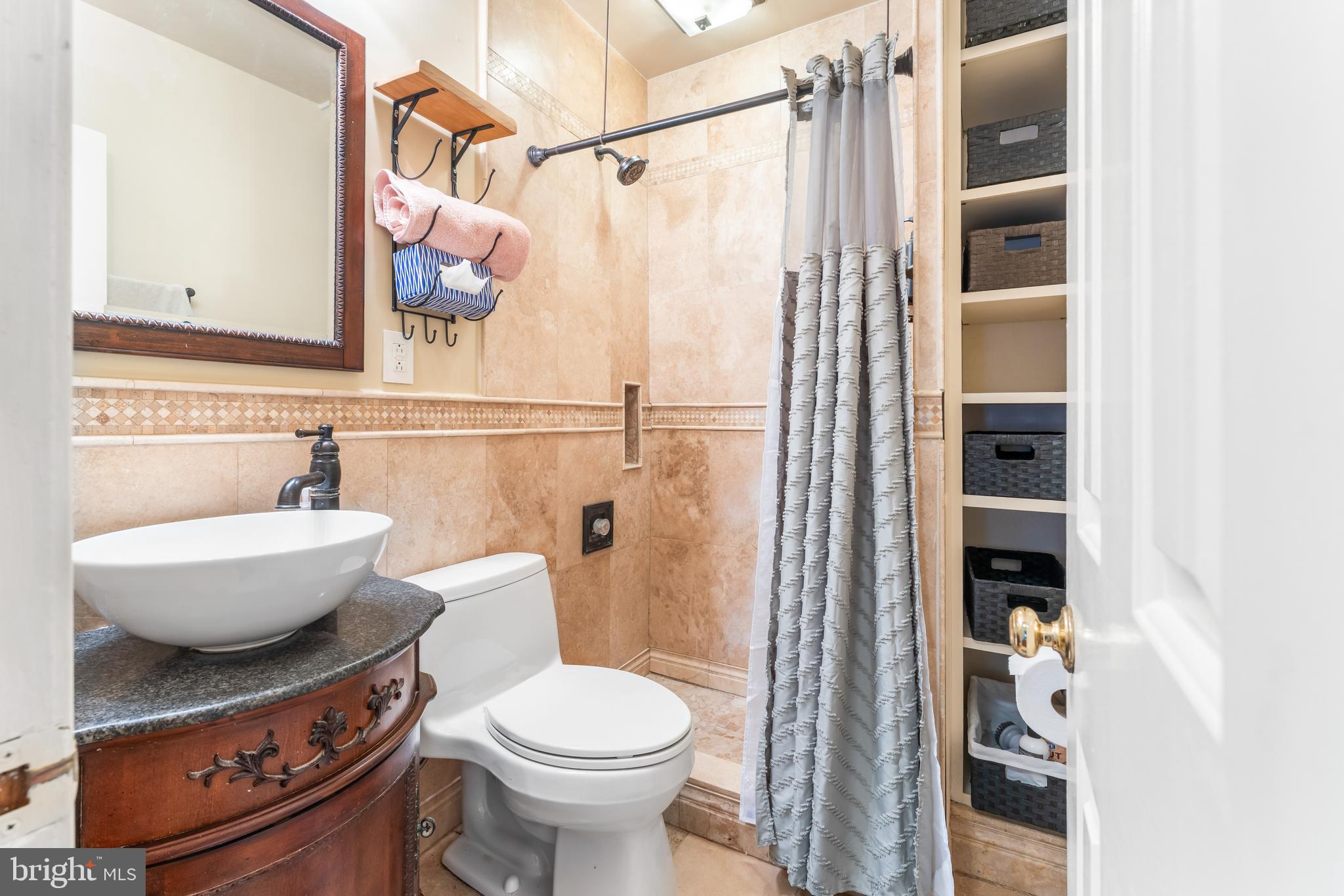 HYATTSVILLE HILLS - Residential