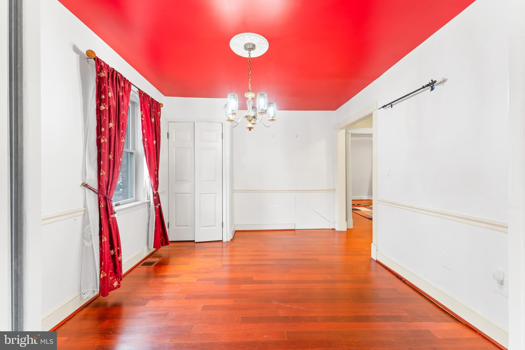 HYATTSVILLE HILLS - Residential