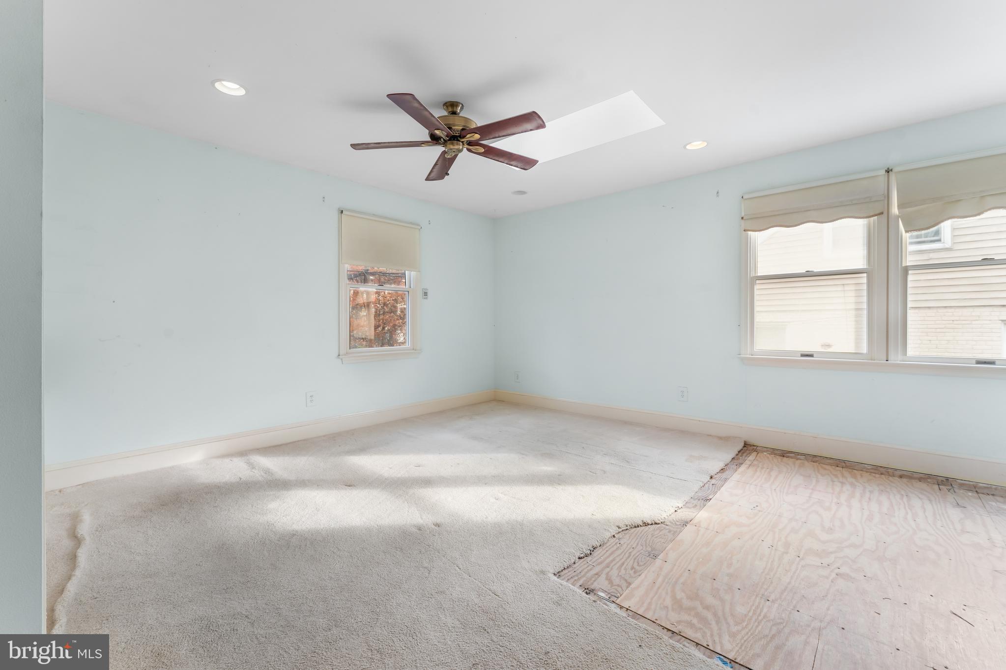 HYATTSVILLE HILLS - Residential