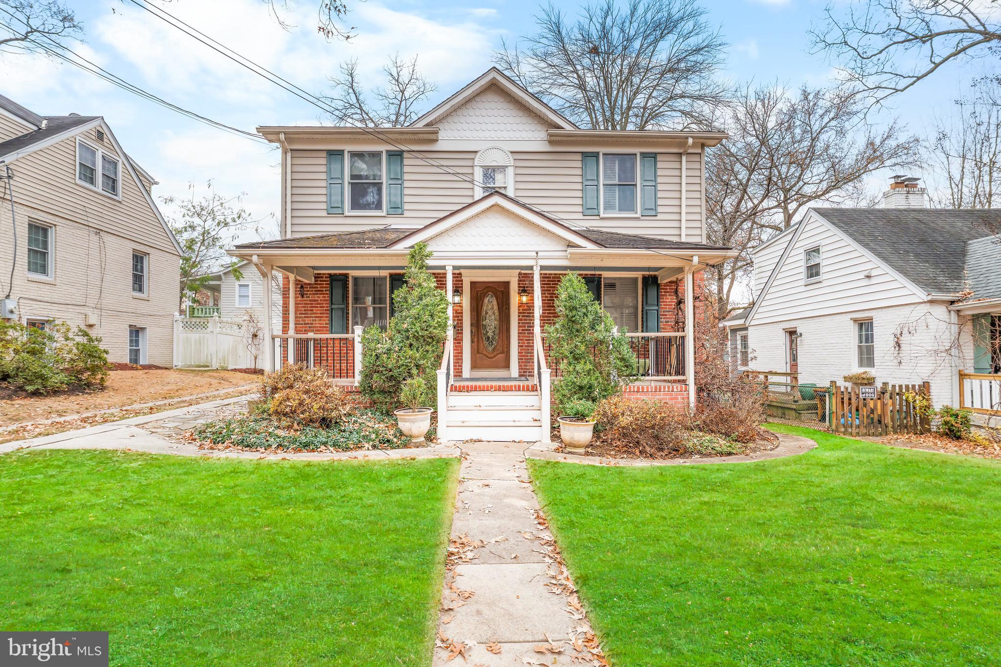 HYATTSVILLE HILLS - Residential