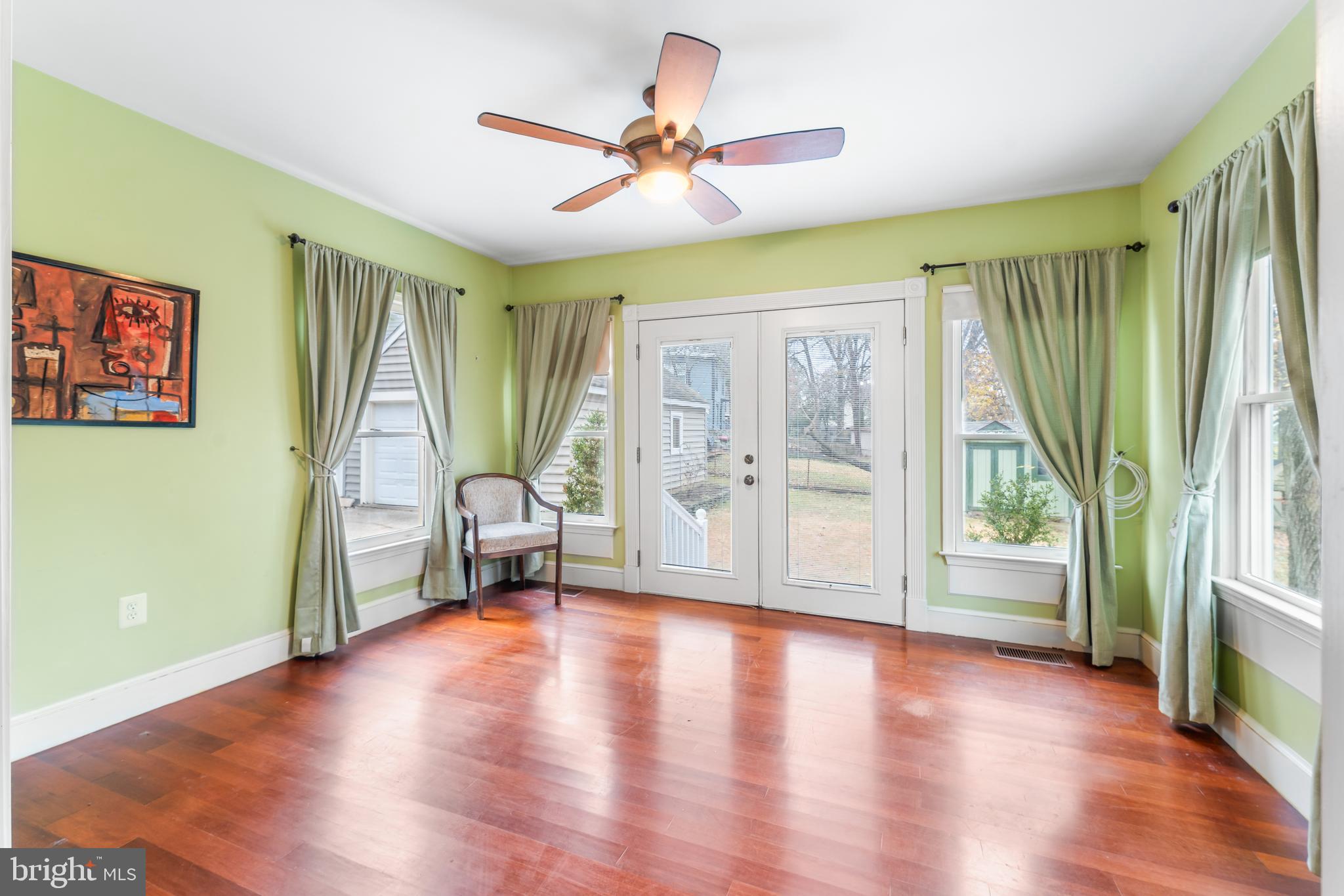 HYATTSVILLE HILLS - Residential