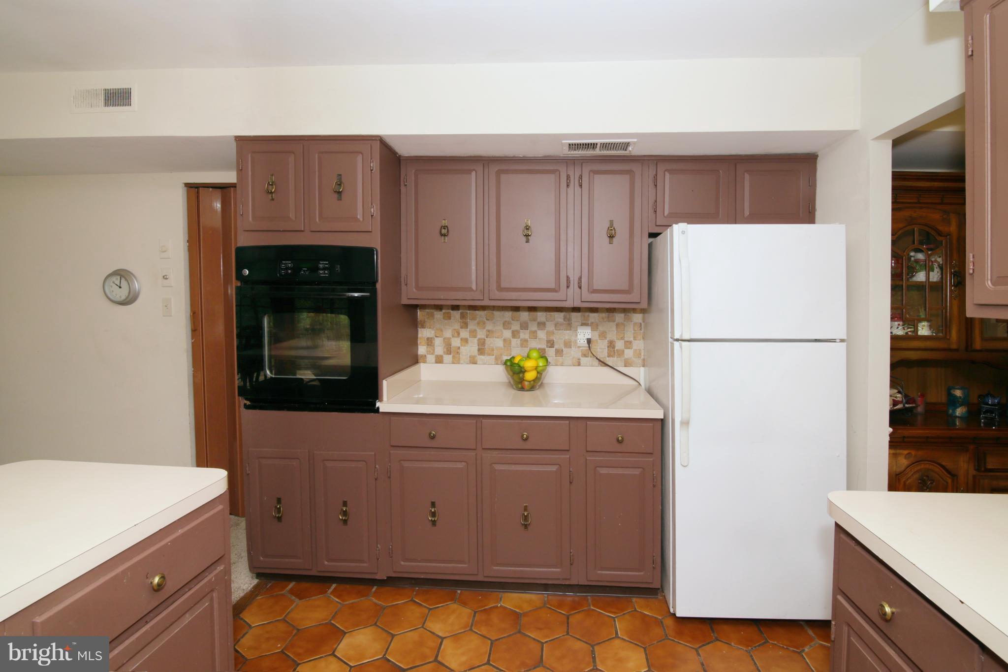 LAKEWOOD HILLS - Residential