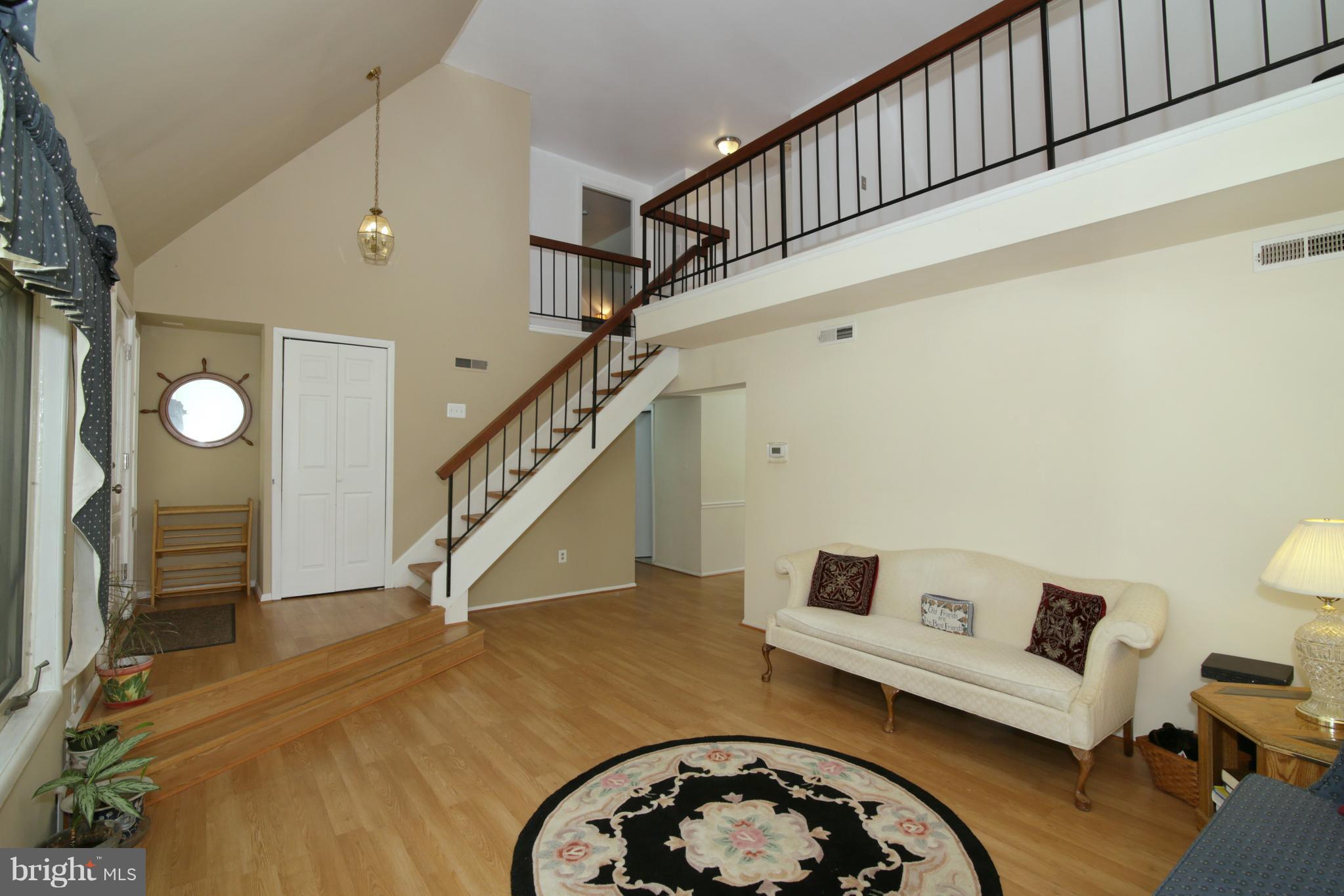 LAKEWOOD HILLS - Residential