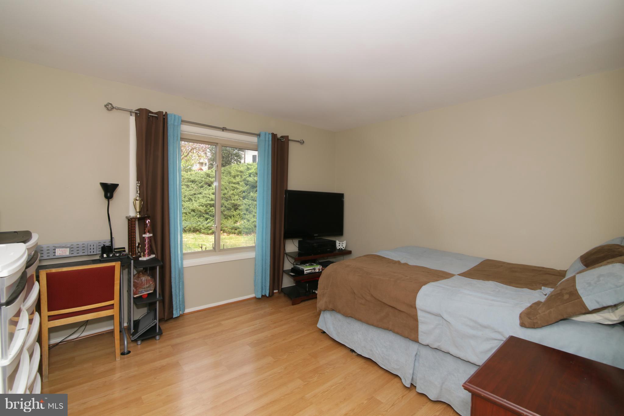 LAKEWOOD HILLS - Residential