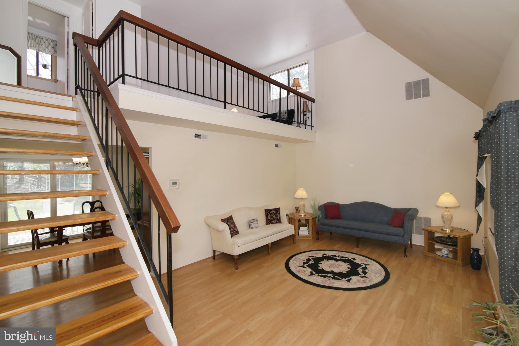 LAKEWOOD HILLS - Residential