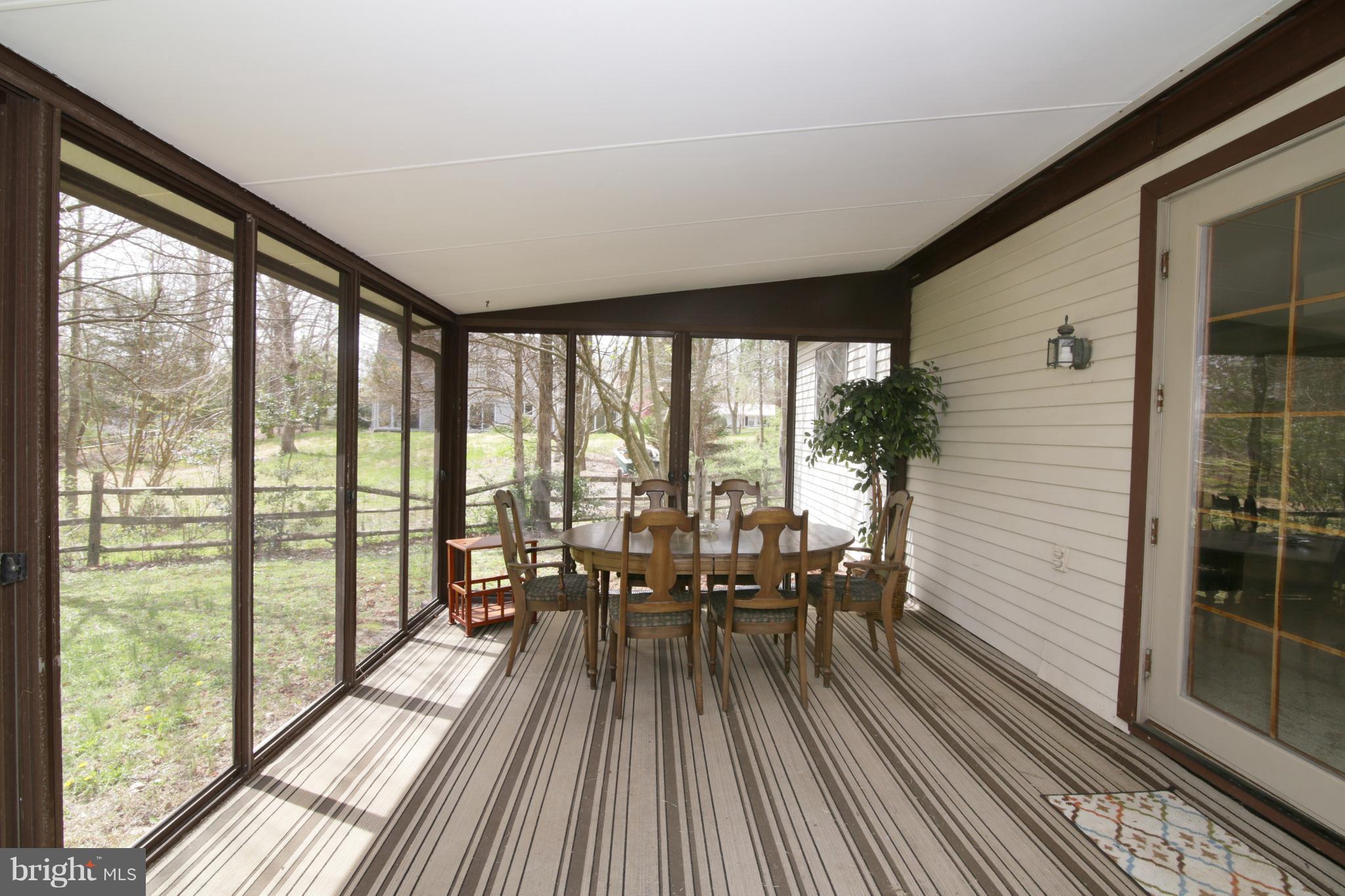 LAKEWOOD HILLS - Residential