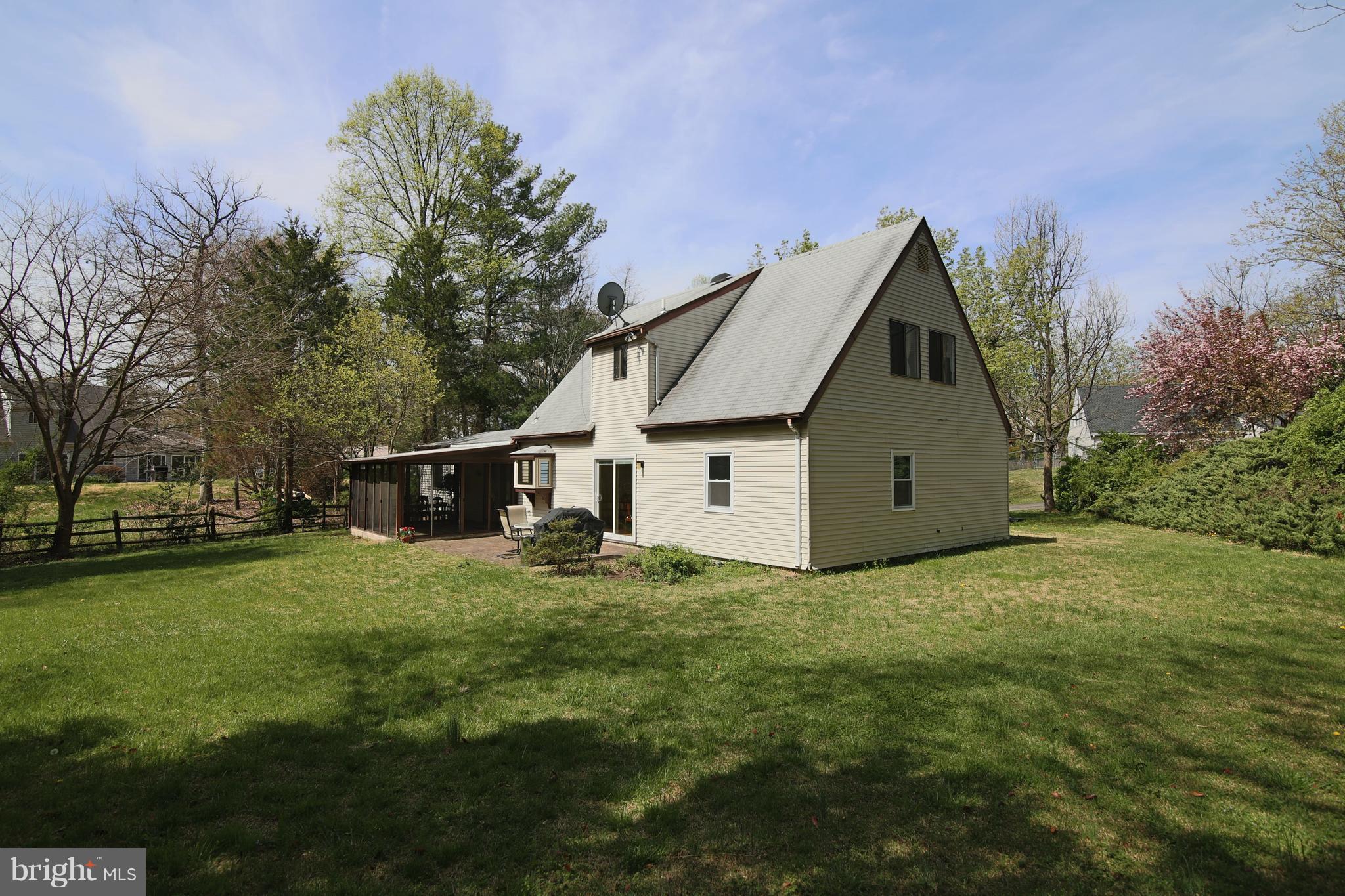 LAKEWOOD HILLS - Residential