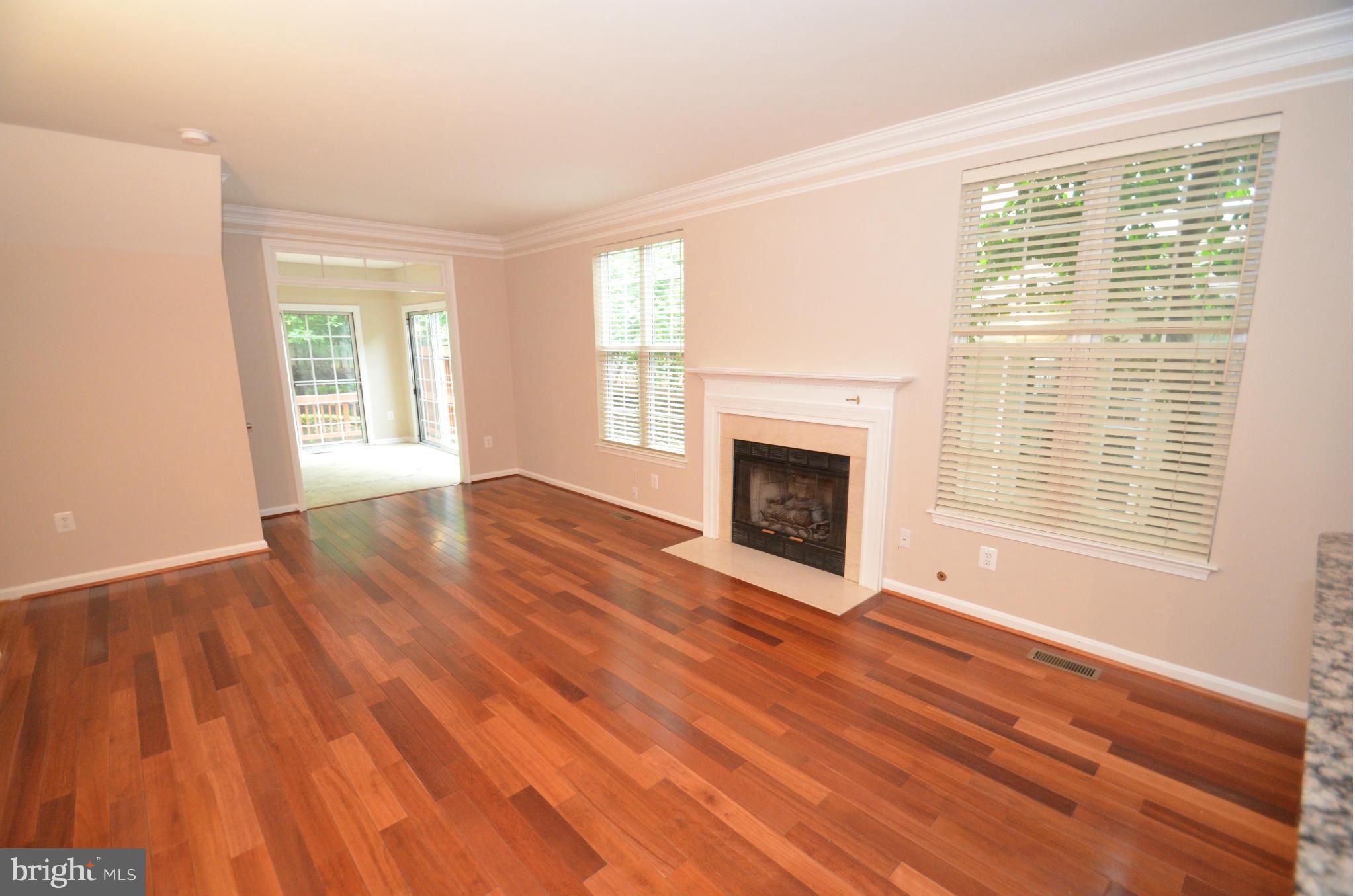 KINGSTOWNE - Residential