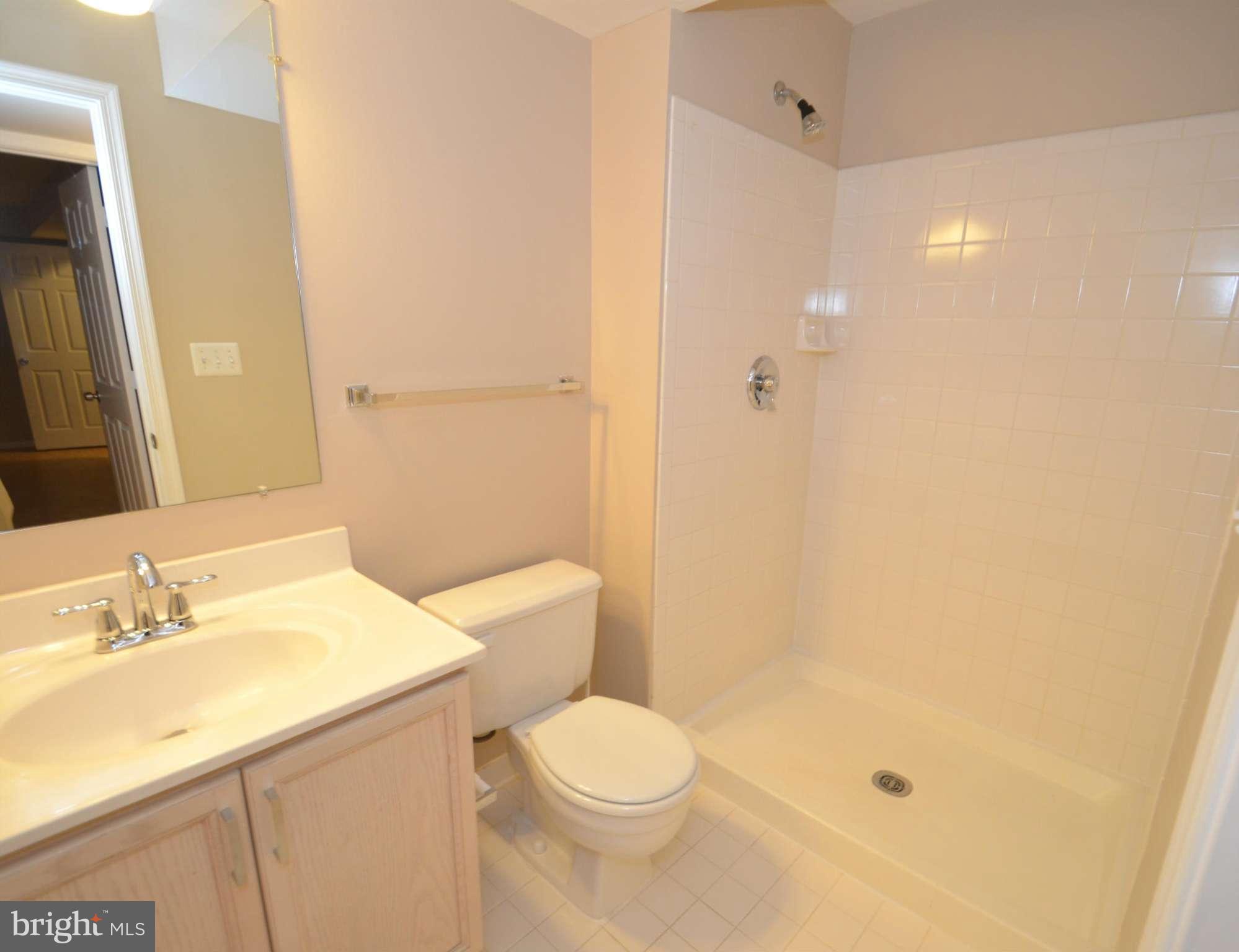 KINGSTOWNE - Residential