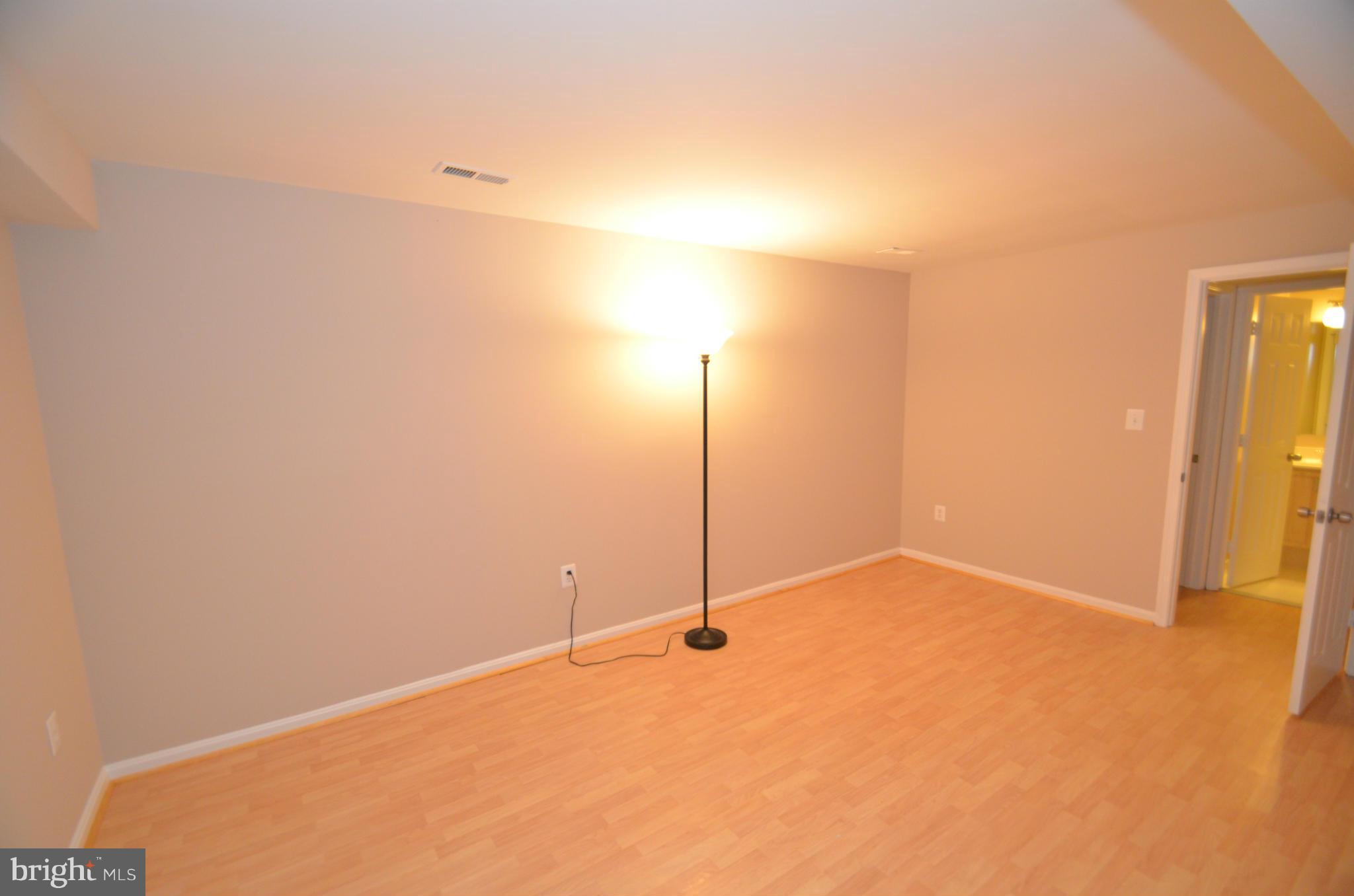 KINGSTOWNE - Residential