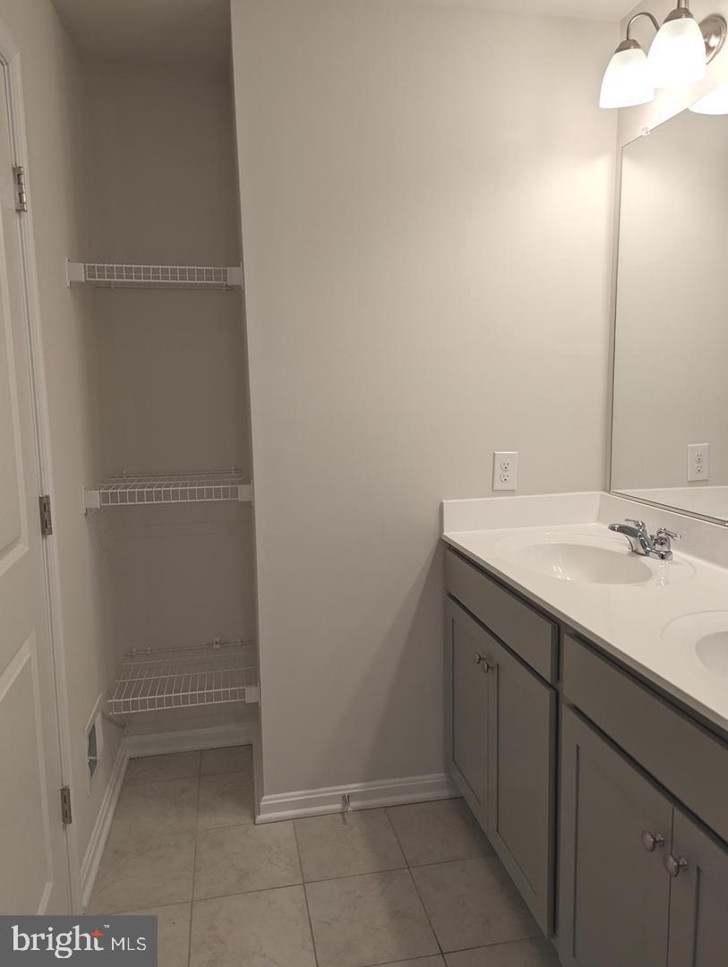 BERKELEY RIDGE - Residential Lease