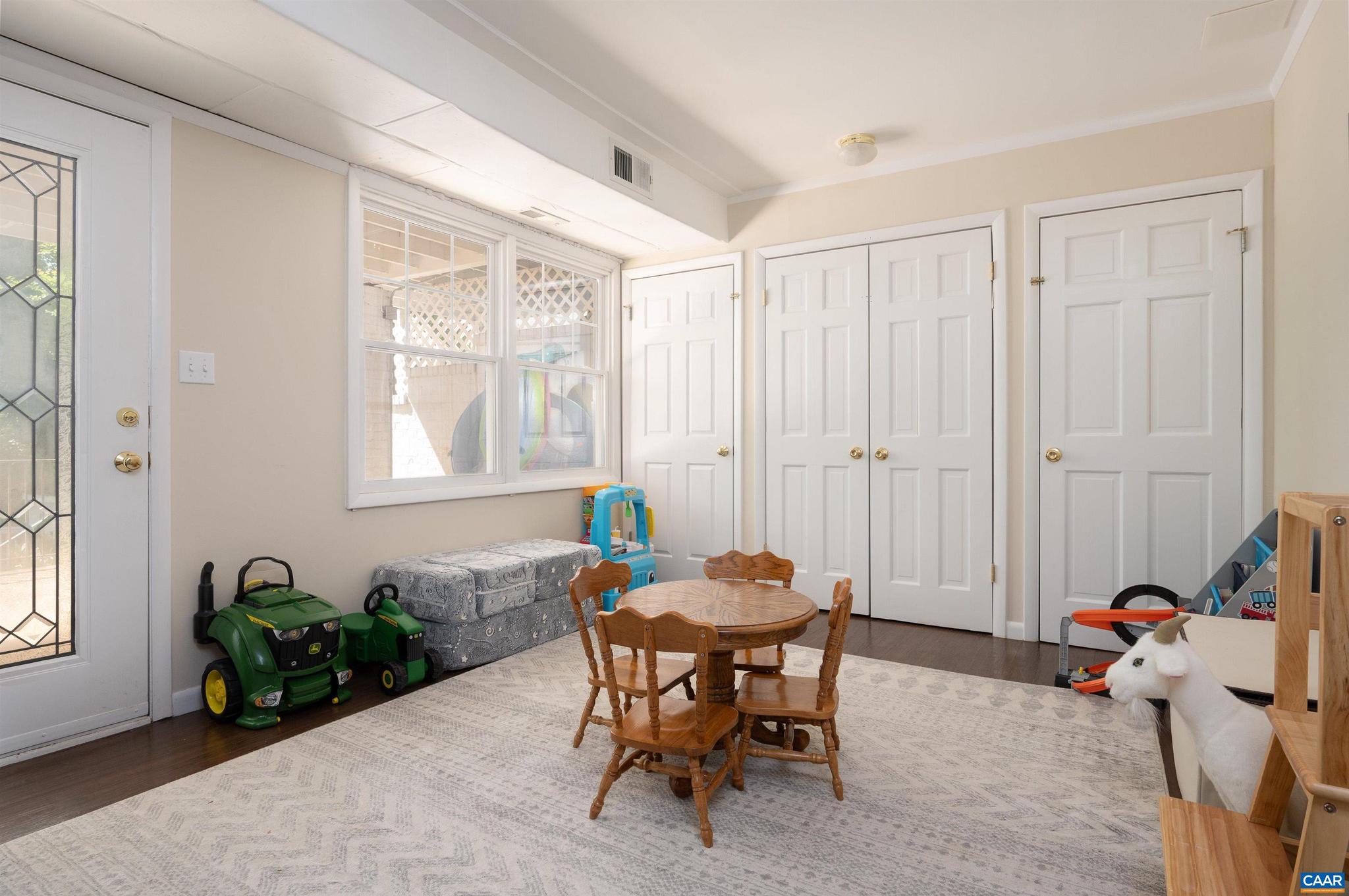 CANTERBURY HILLS - Residential