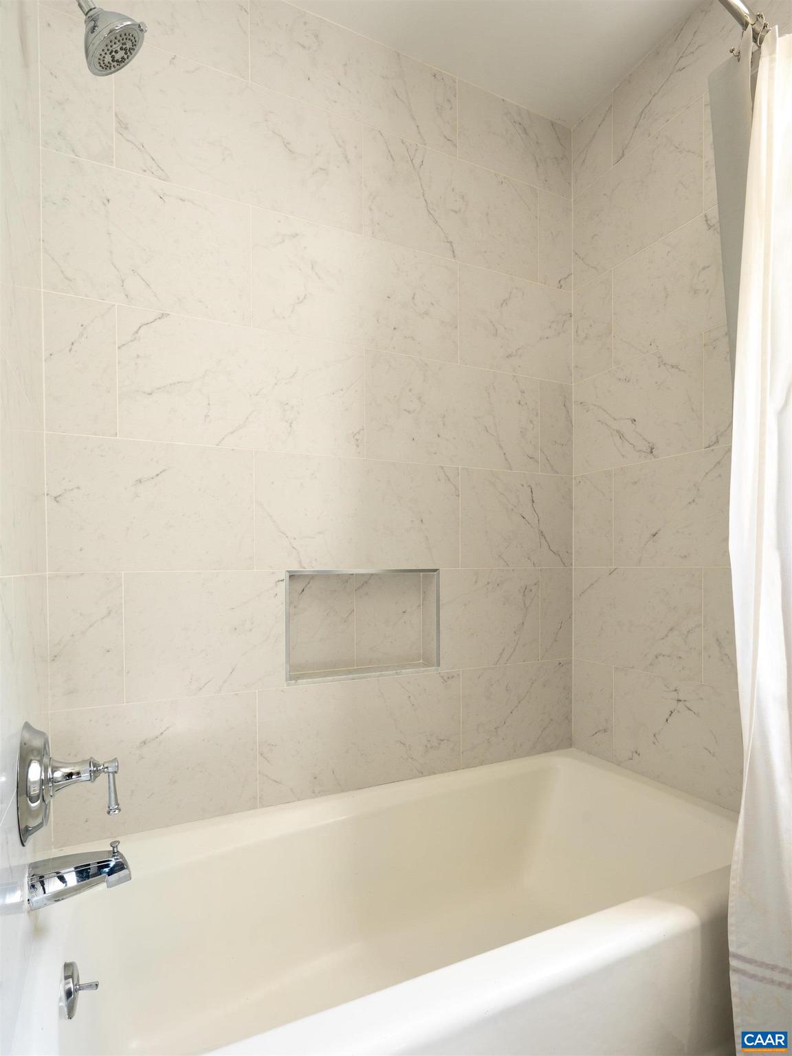 CANTERBURY HILLS - Residential