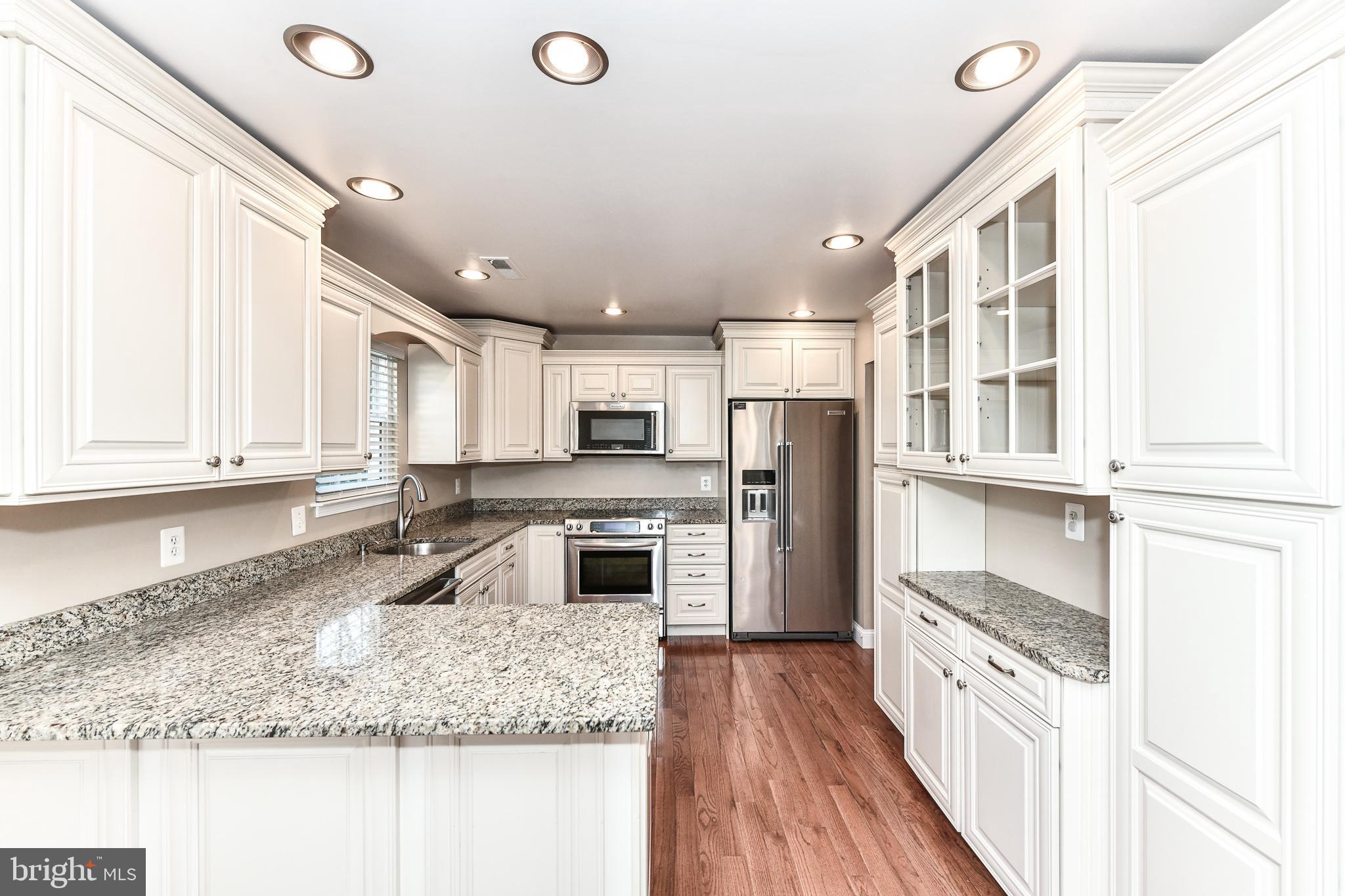 OAKTON VILLAGE - Residential Lease