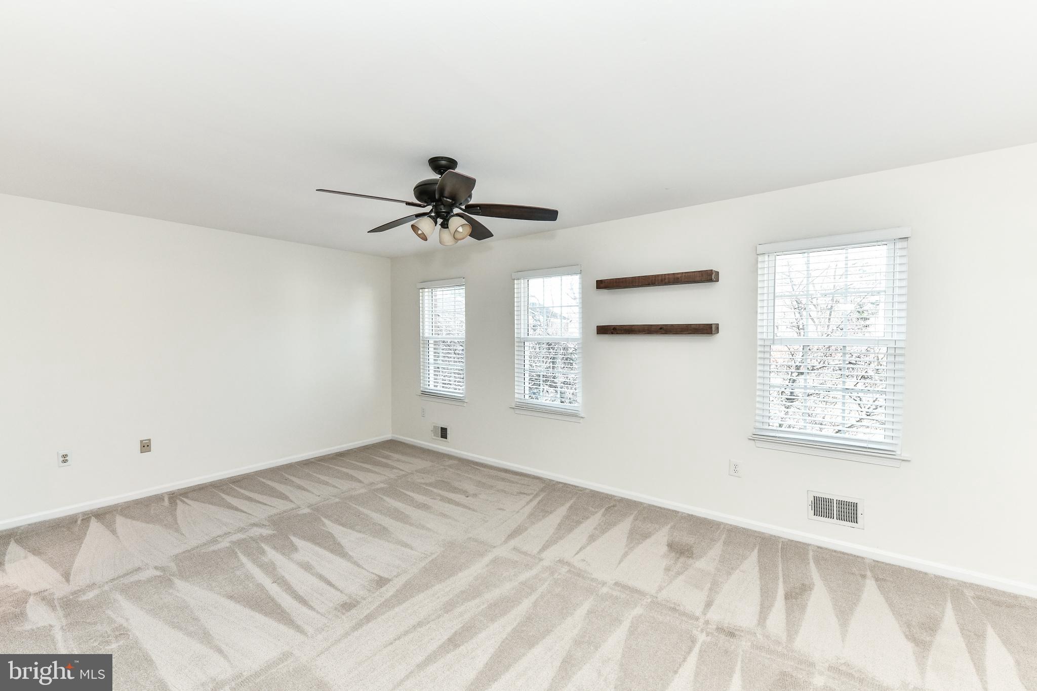 OAKTON VILLAGE - Residential Lease