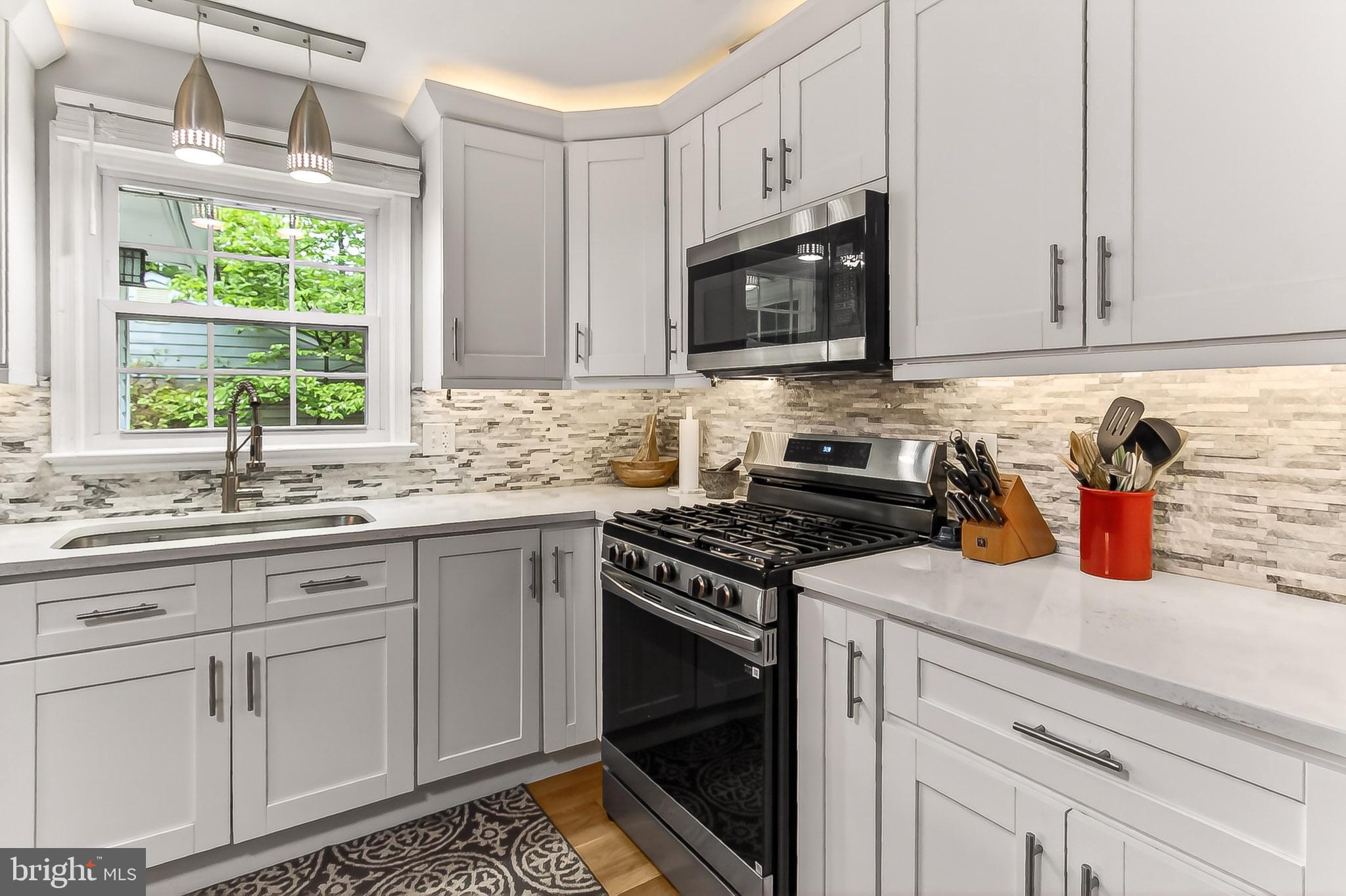 FAIRWOOD ACRES - Residential