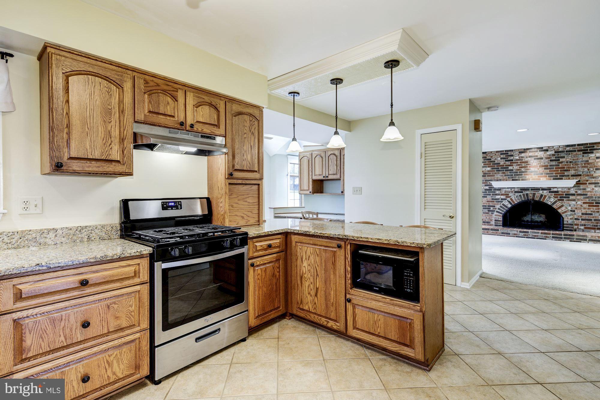 VILLAGE OF OAKLAND MILLS - Residential