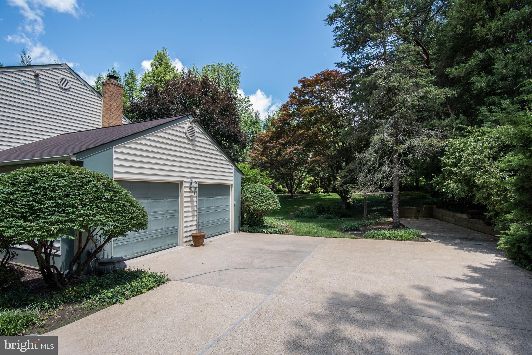 VILLAGE OF OAKLAND MILLS - Residential