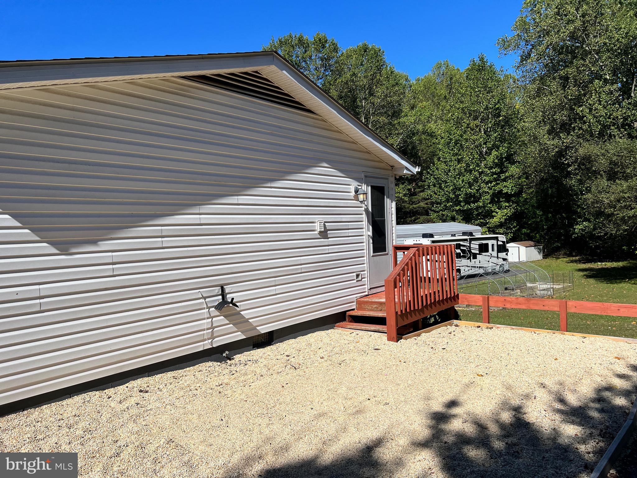 CHESAPEAKE COVE ESTATES - Residential Lease