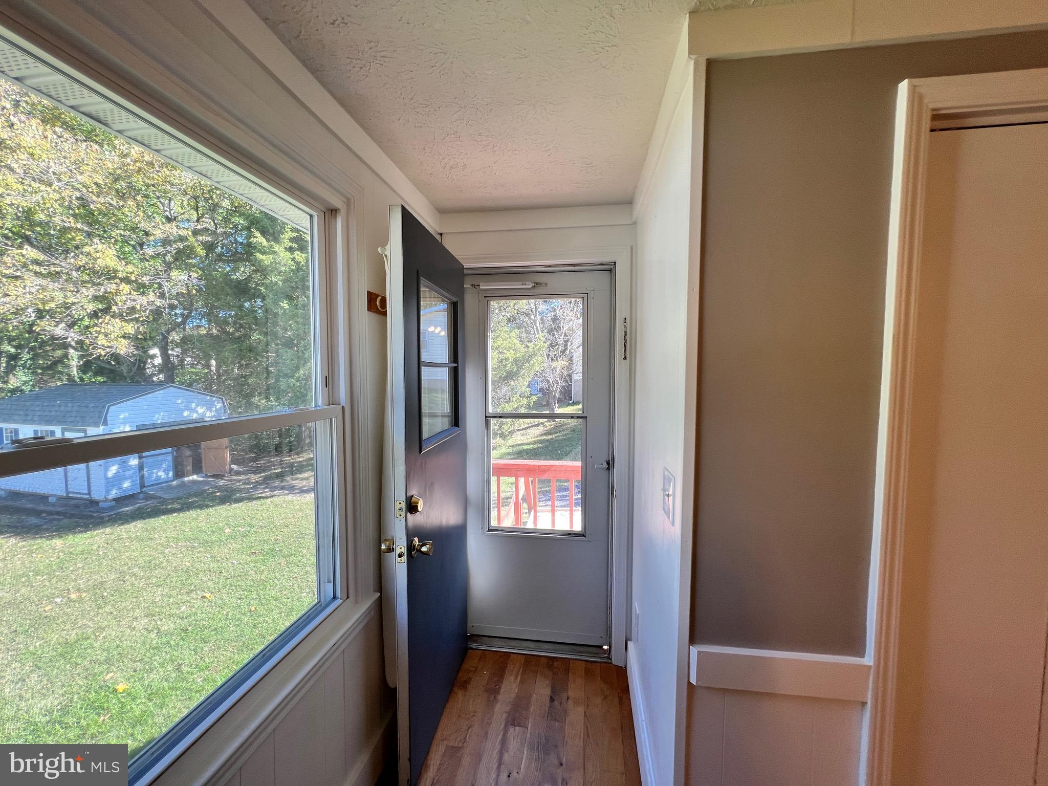 CHESAPEAKE COVE ESTATES - Residential Lease