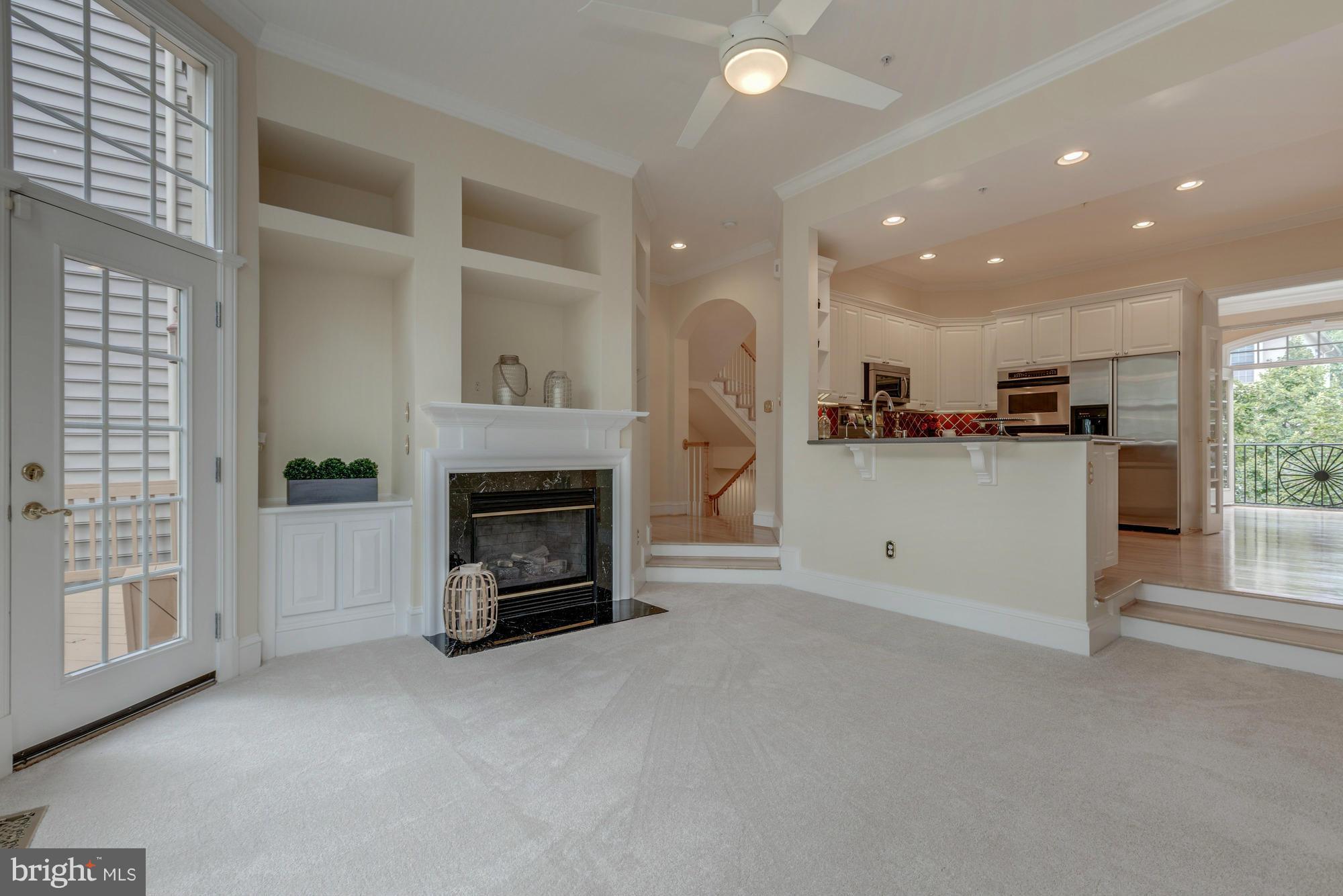 CAMERON STATION - Residential